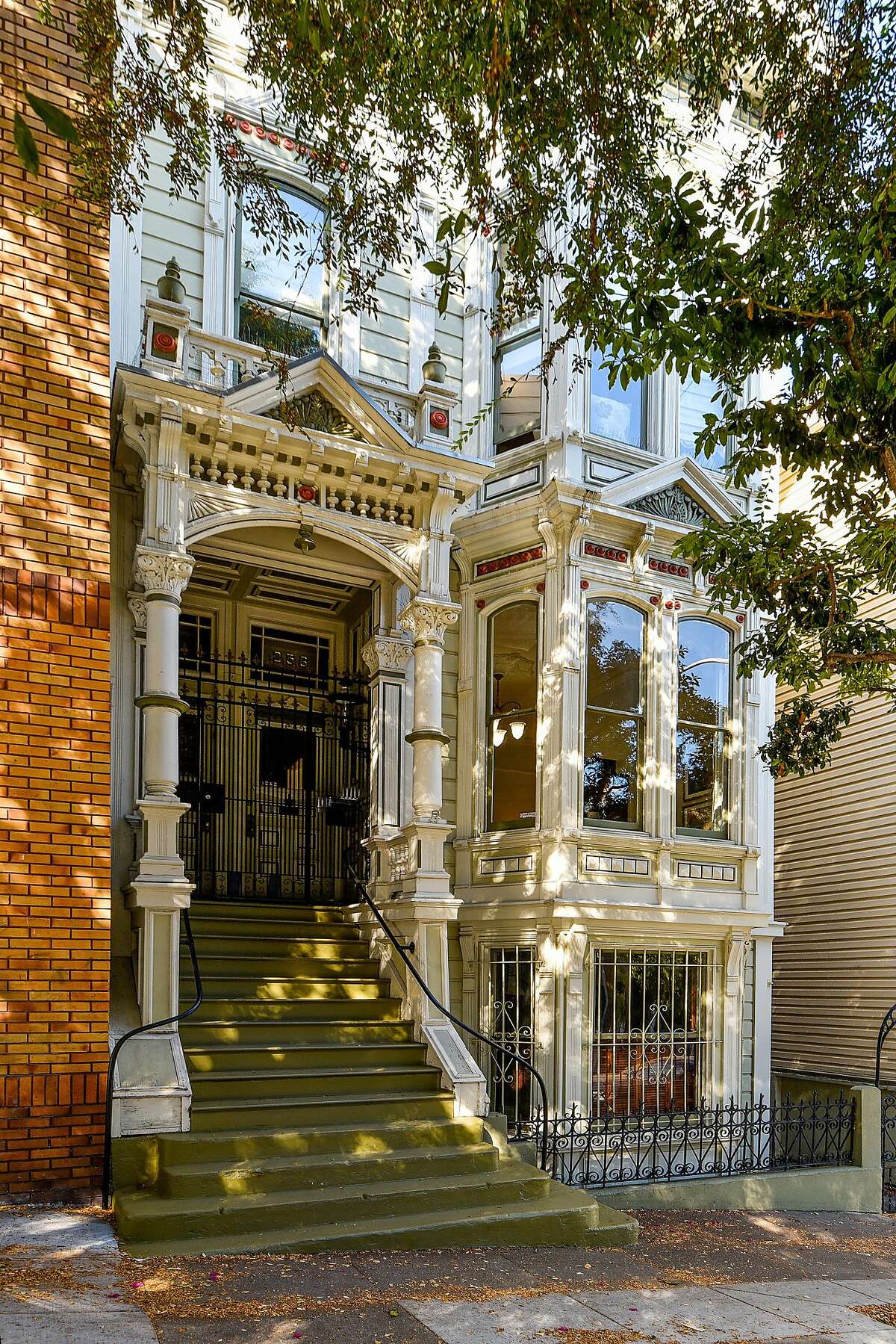 One of many properties in San Francisco that had a recent price cut, this Victorian condo at 256 Page in Hayes Valley was recently reduced by $100,000 to $1,595,000.