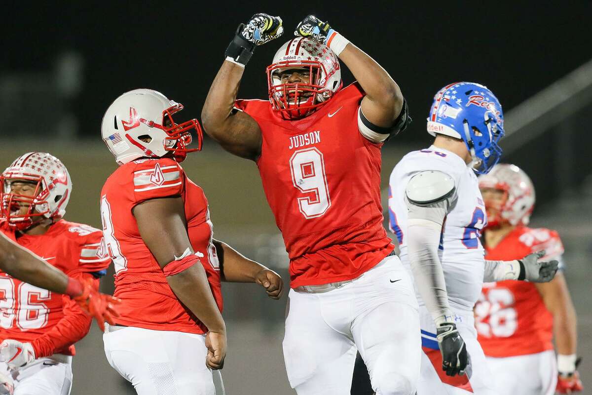 Judson’s DeMarvin Leal, center, anchored the Rockets’ defensive line, and he hopes to do the same at A&M.