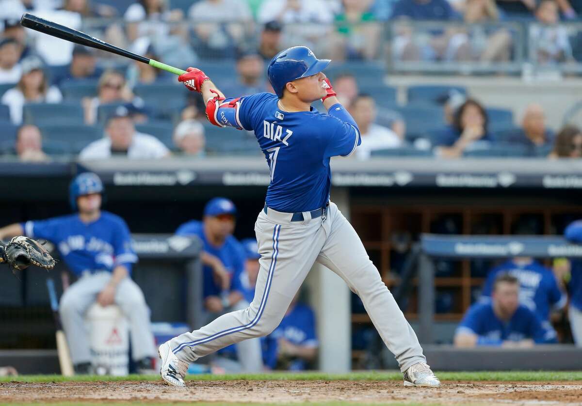 Astros acquire infielder Aledmys Diaz from Blue Jays