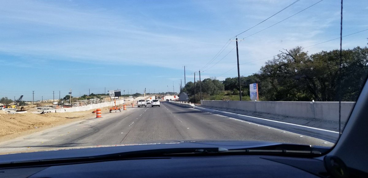 Third lane to U.S. 281 frontage road on North Side opens two days early