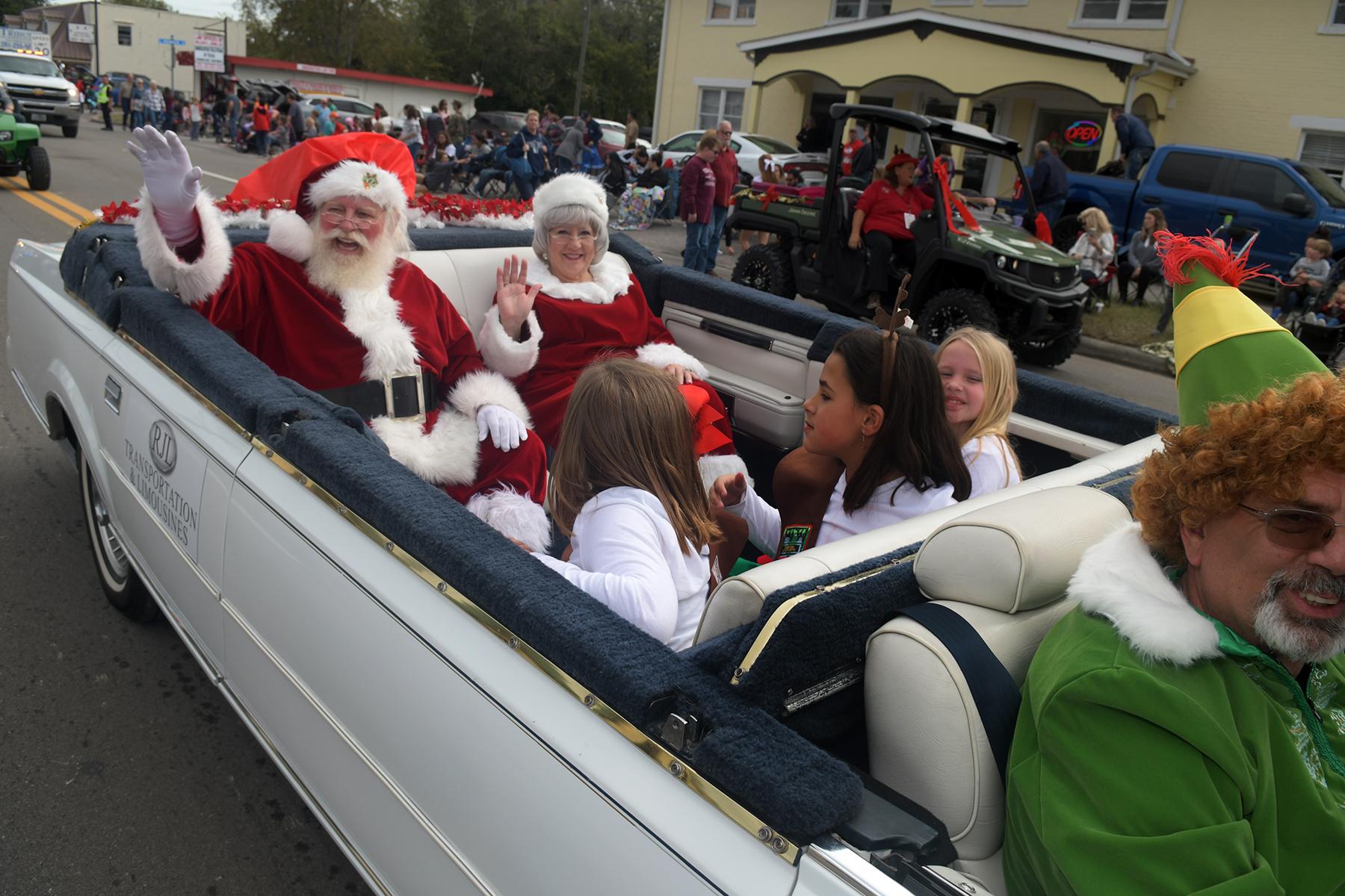 Tomball Holiday Parade 2025