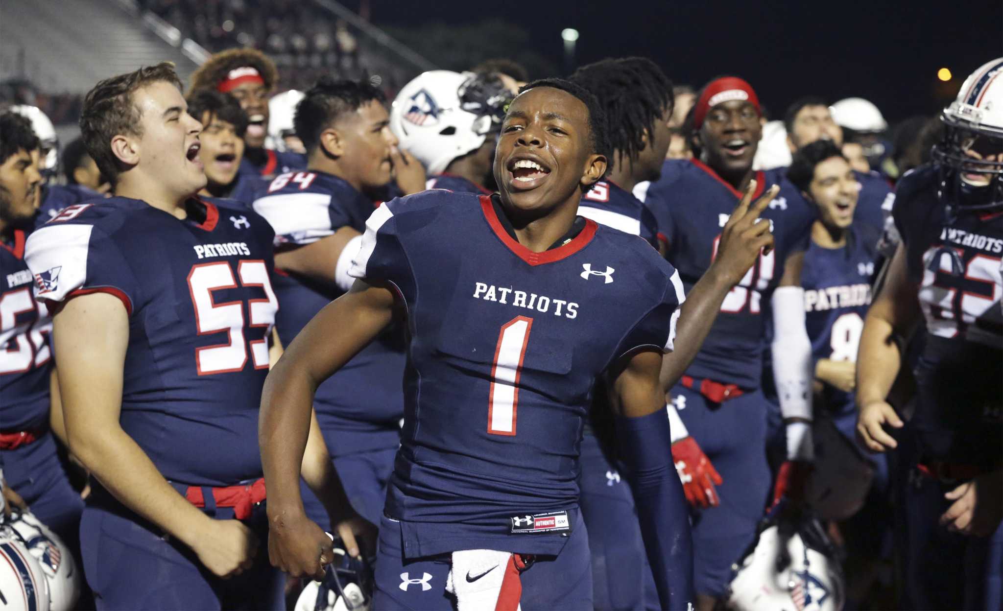 Veterans Memorial Beats Laredo Martin In 5a Division I Playoff