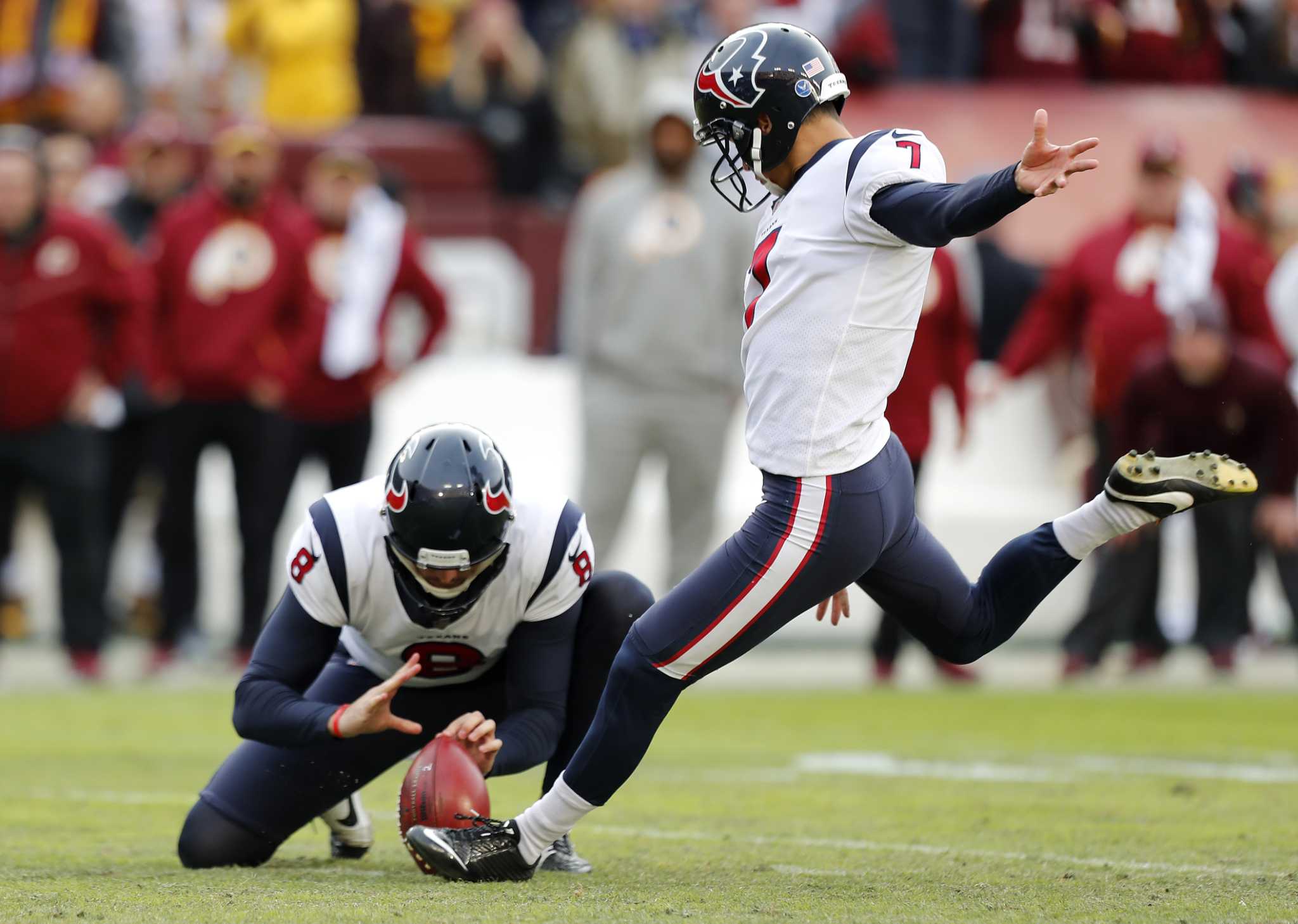 Punahou alumnus, Texans kicker Ka'imi Fairbairn makes Maui field goal  pledge ahead of NFL season