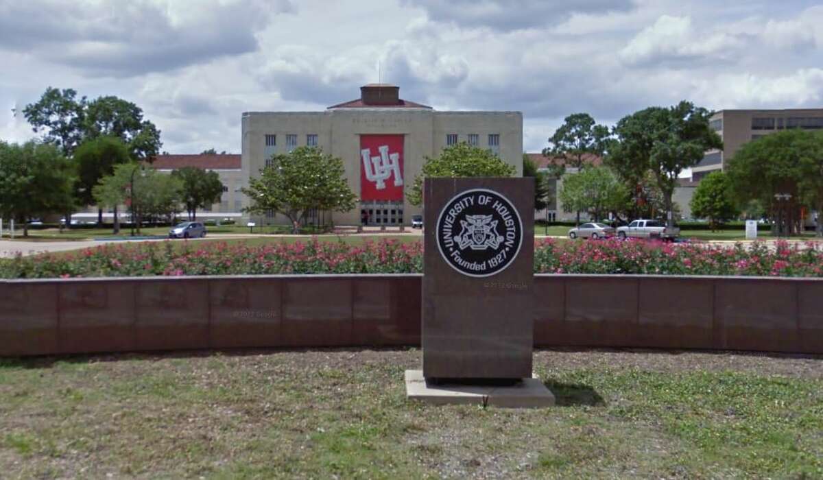 40. University of Houston US News ranking: 171  Median mid-career salary: $51,600  Among 45,300 students, The University of Houston has an equal number of men and women studying at the institution. The campus spans 594 acres and there are more than 120 undergraduate majors and minors, according to The Princeton Review.