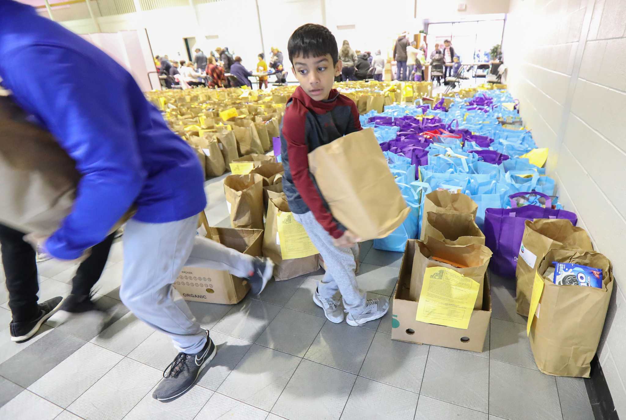 For many, Spring Branch food pantry does the ‘heart good’