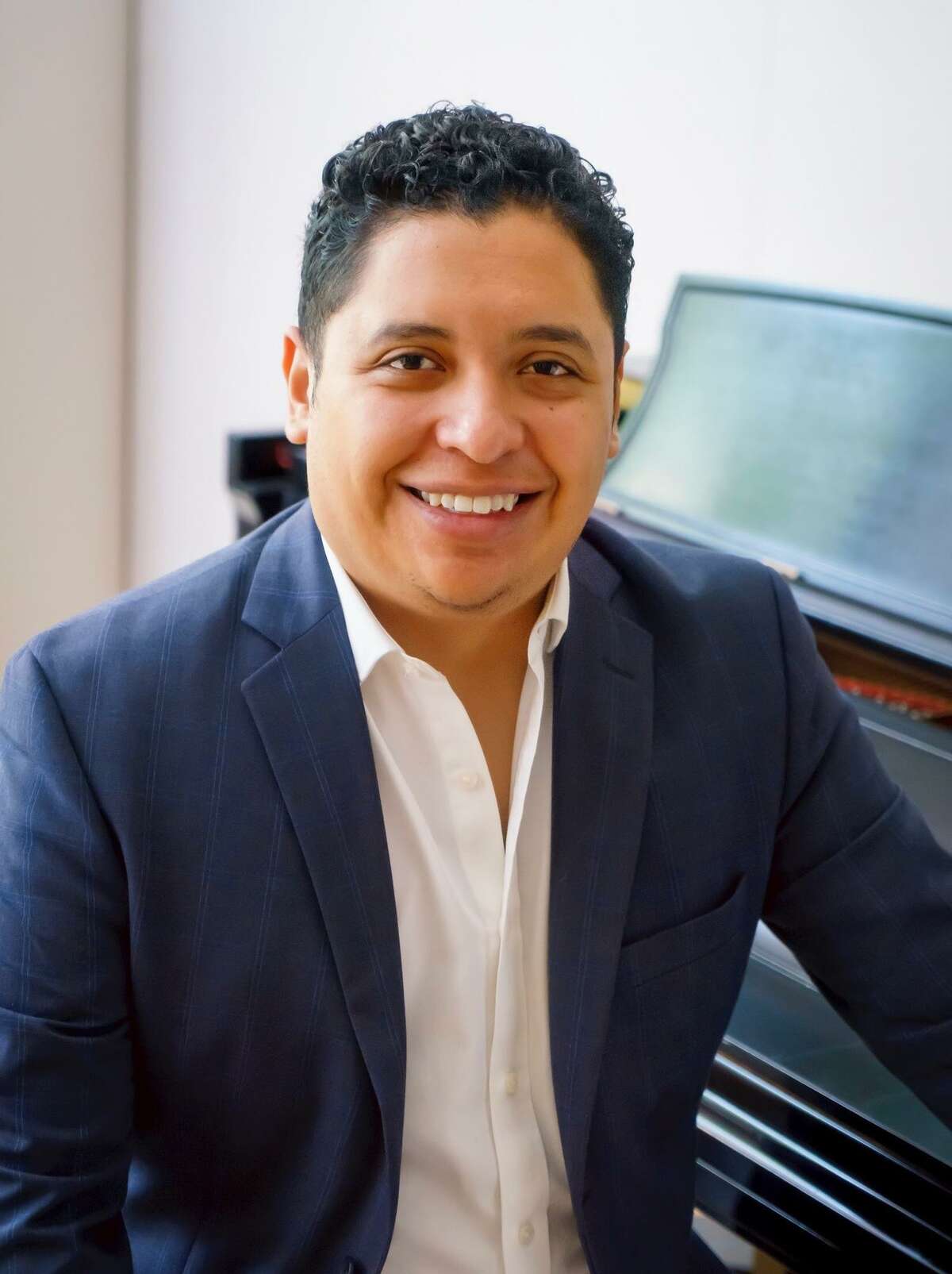 Yale Opera tenor Luis Aguilar will be a soloist.