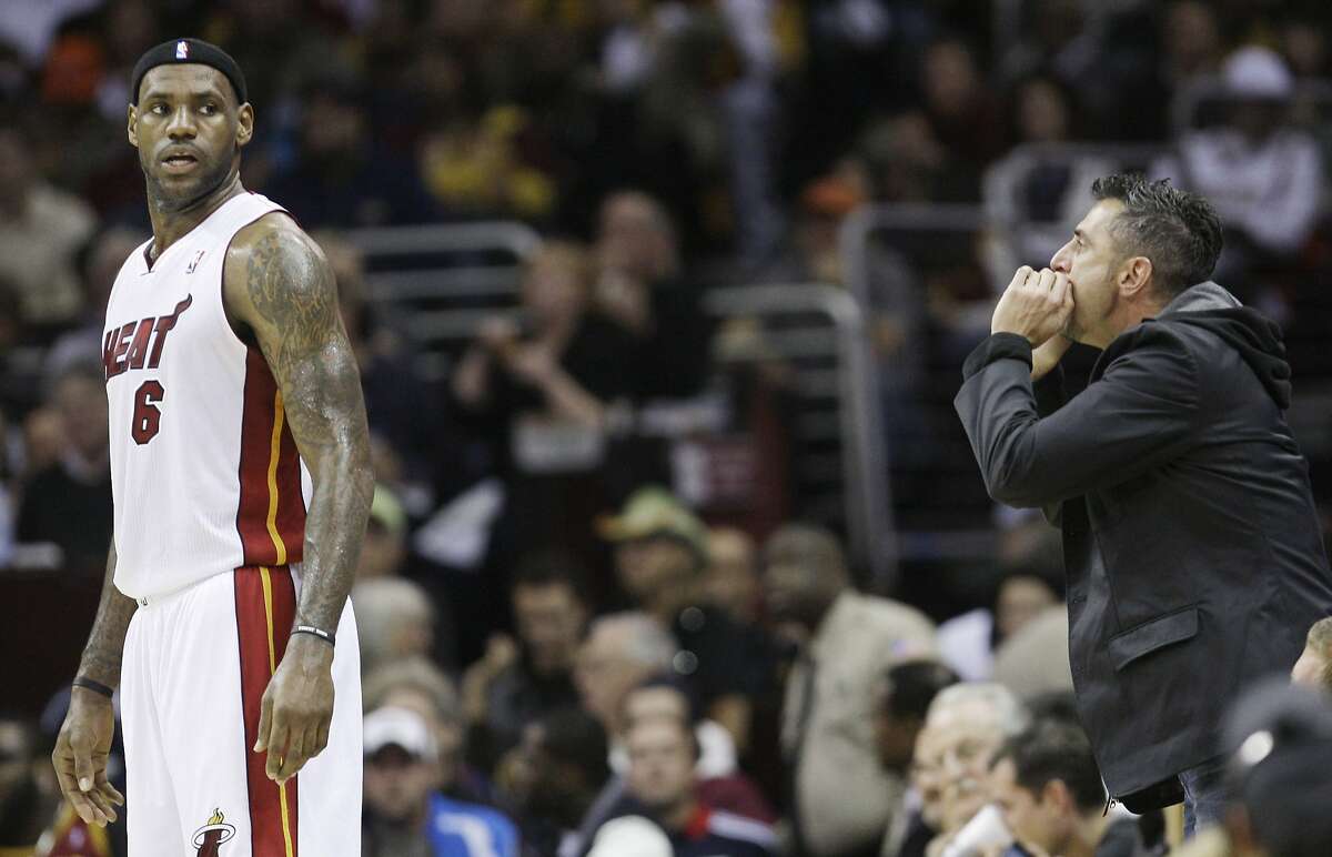 LeBron James Cleveland Cavaliers/Miami Heat NBA Basketball