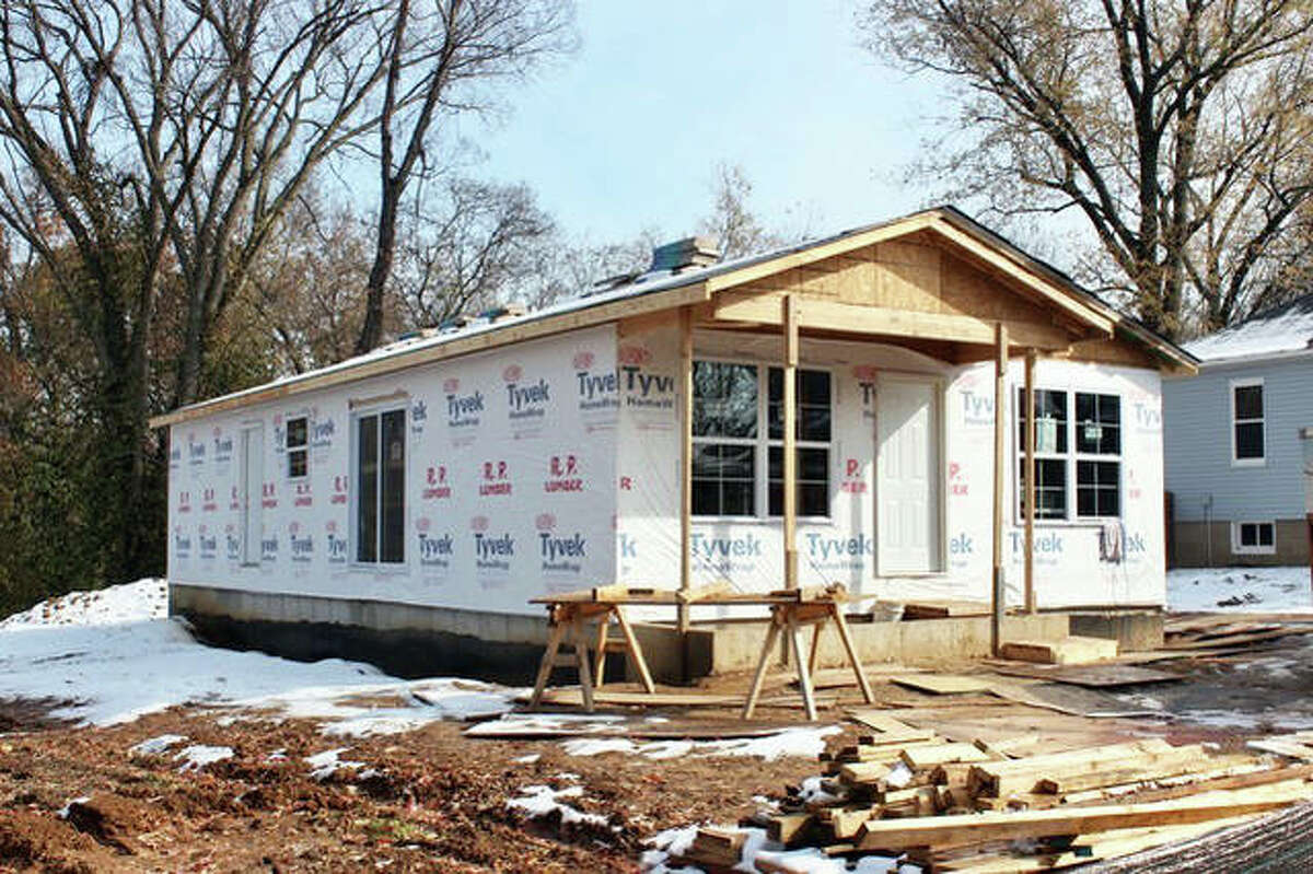 The Habitat for Humanity house located at 920 Klein Ave. in Edwardsville has been recently enclosed, to allow interior work to continue all winter. Volunteers are needed each Saturday, starting at 8 a.m., except the Thanksgiving and Christmas holiday weekends. To learn about work to be done, contact Todd Taplin at todd@taplindefensefirm.com.