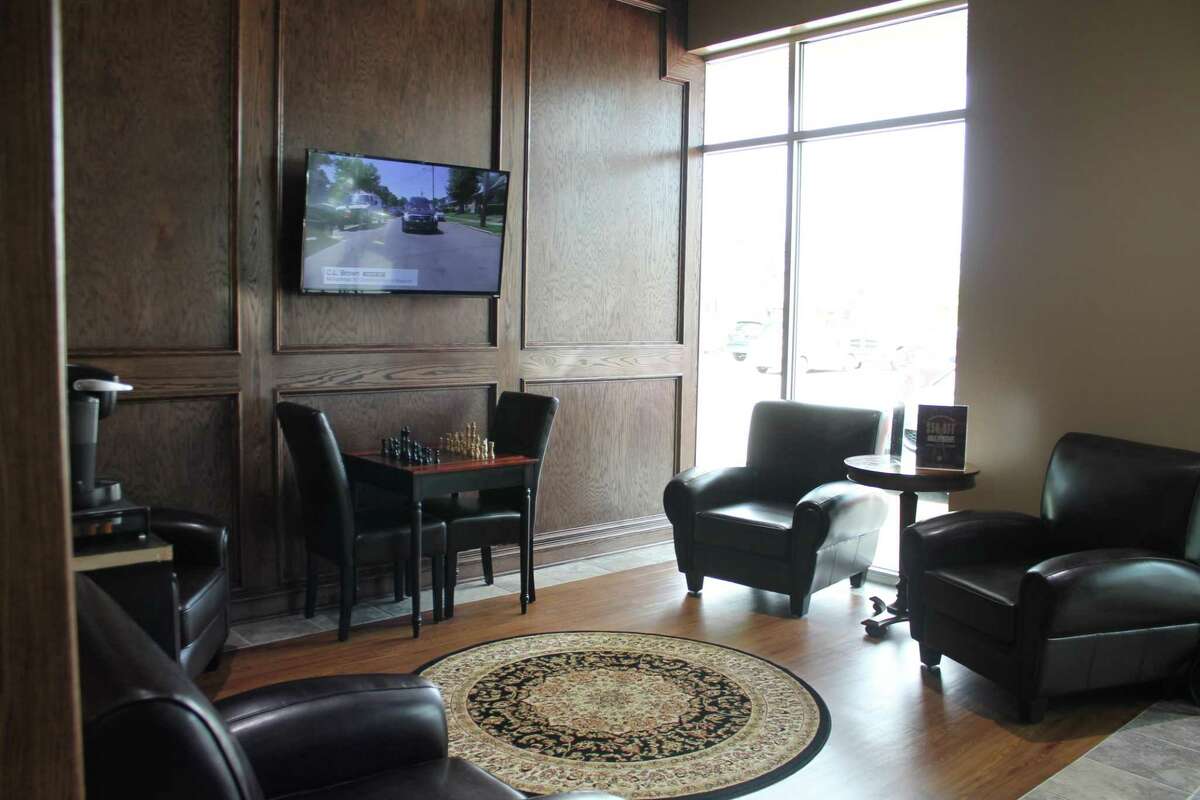 Business roundups Boardroom salon brings style to Kingwood, Olive