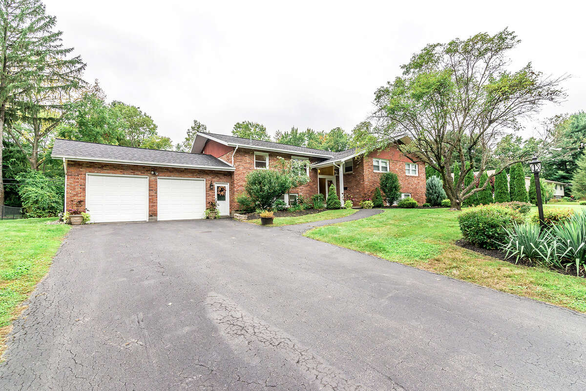 House of the Week Split level in Niskayuna