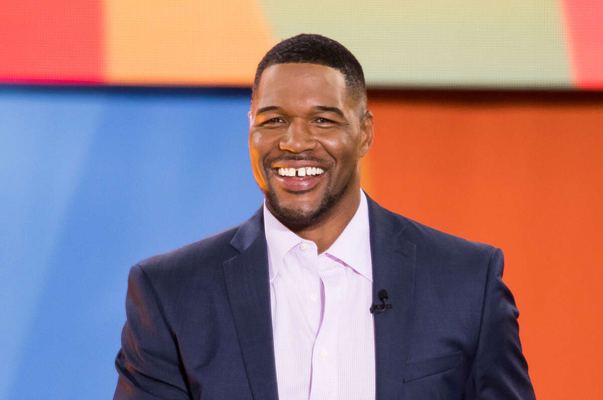 Houston's Michael Strahan flies home to H-Town to celebrate his birthday