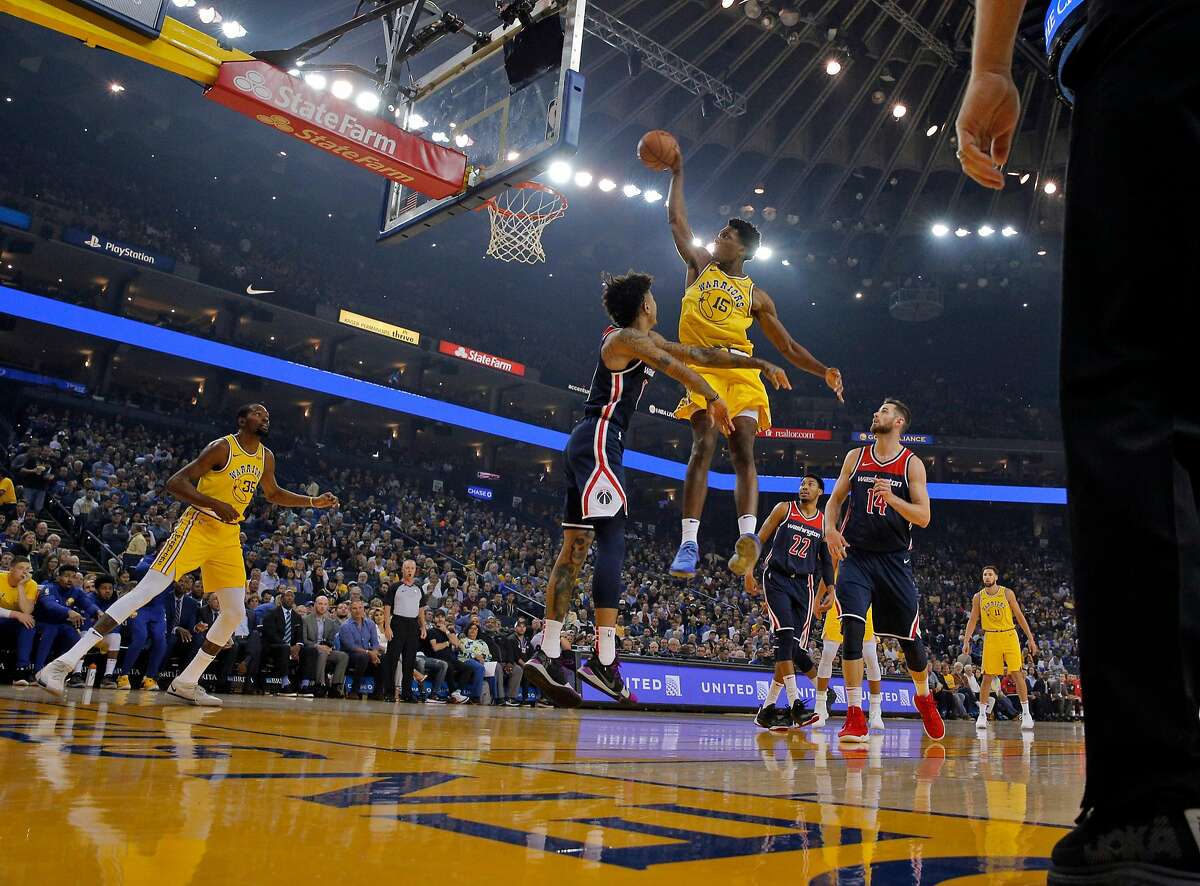 Damian Jones of the Golden State Warriors shoots the ball against