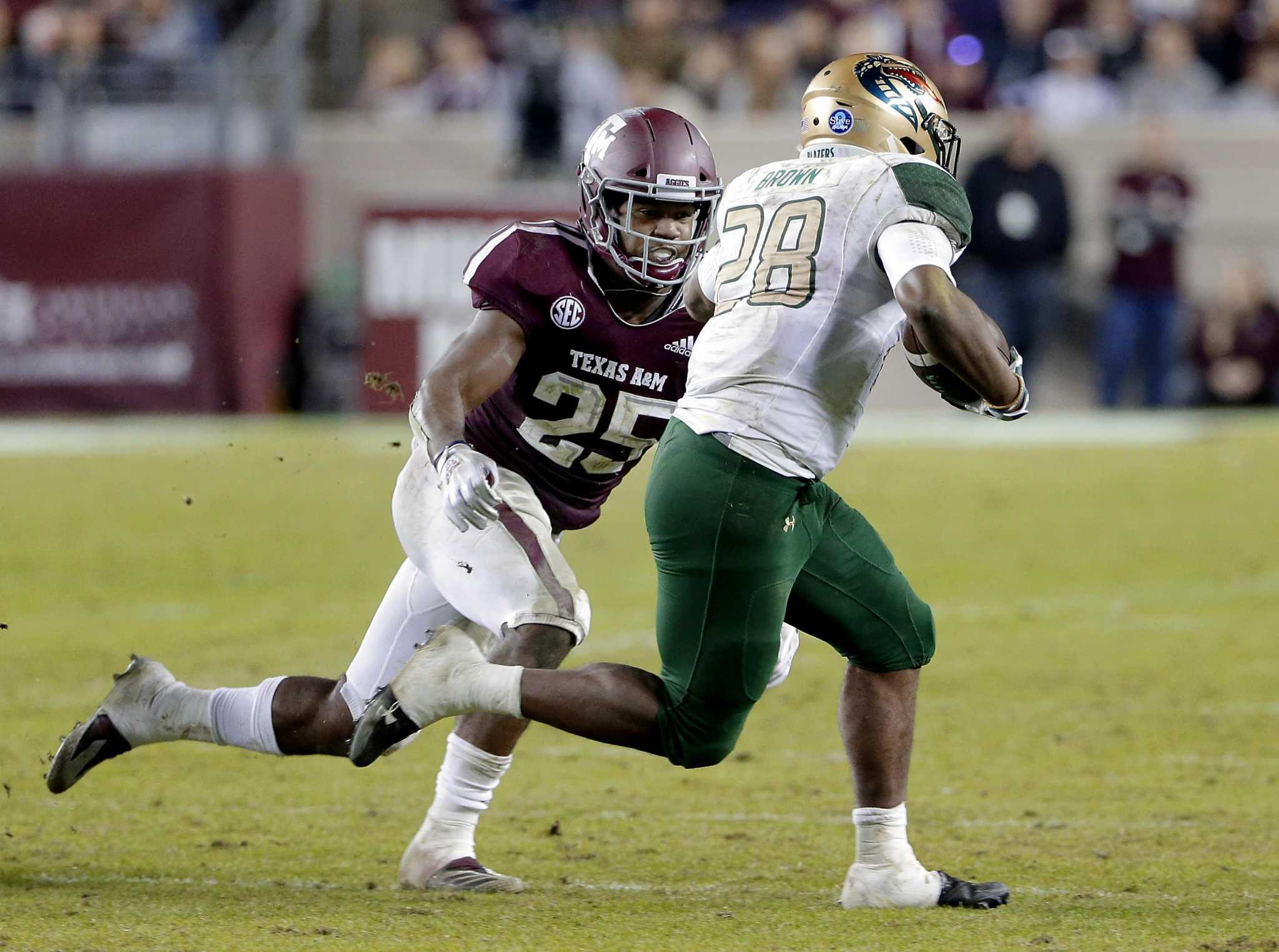 Texas A&M LB Tyrel Dodson remains a force on defense