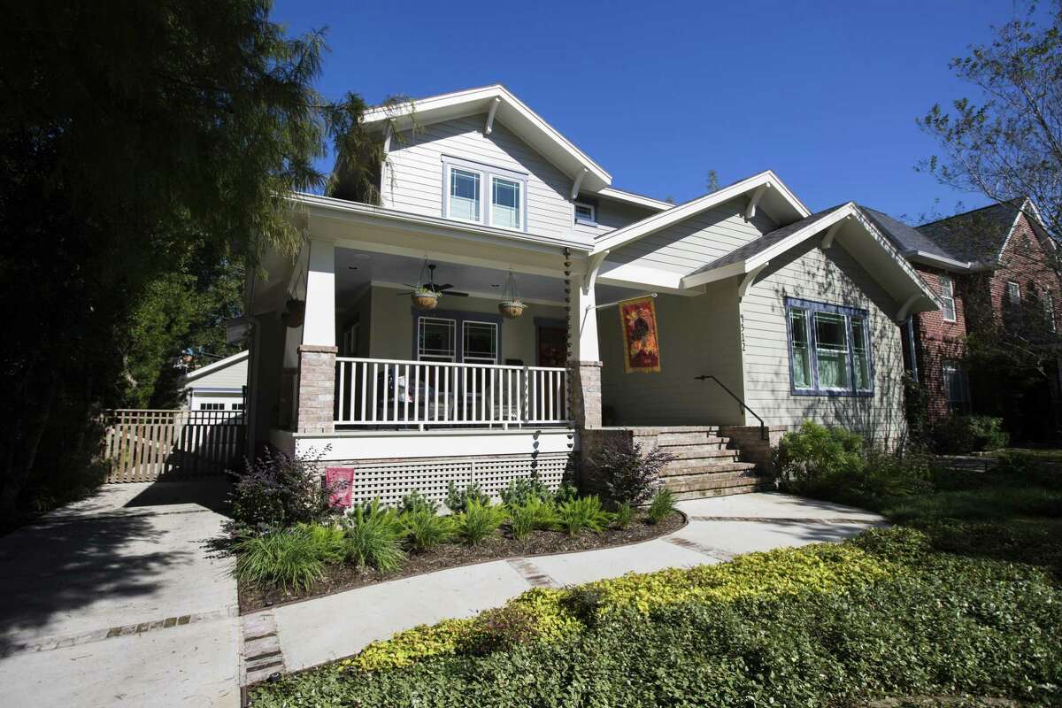 Bellaire Couple Bucks The Trend With A Not So Big Craftsman Style House