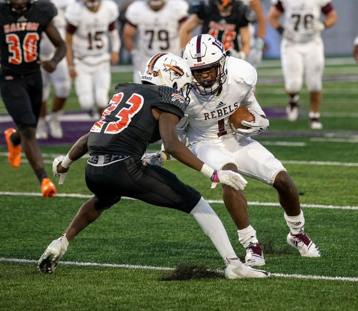 Haltom Football - Senior Shoutout to #28 Jonathan