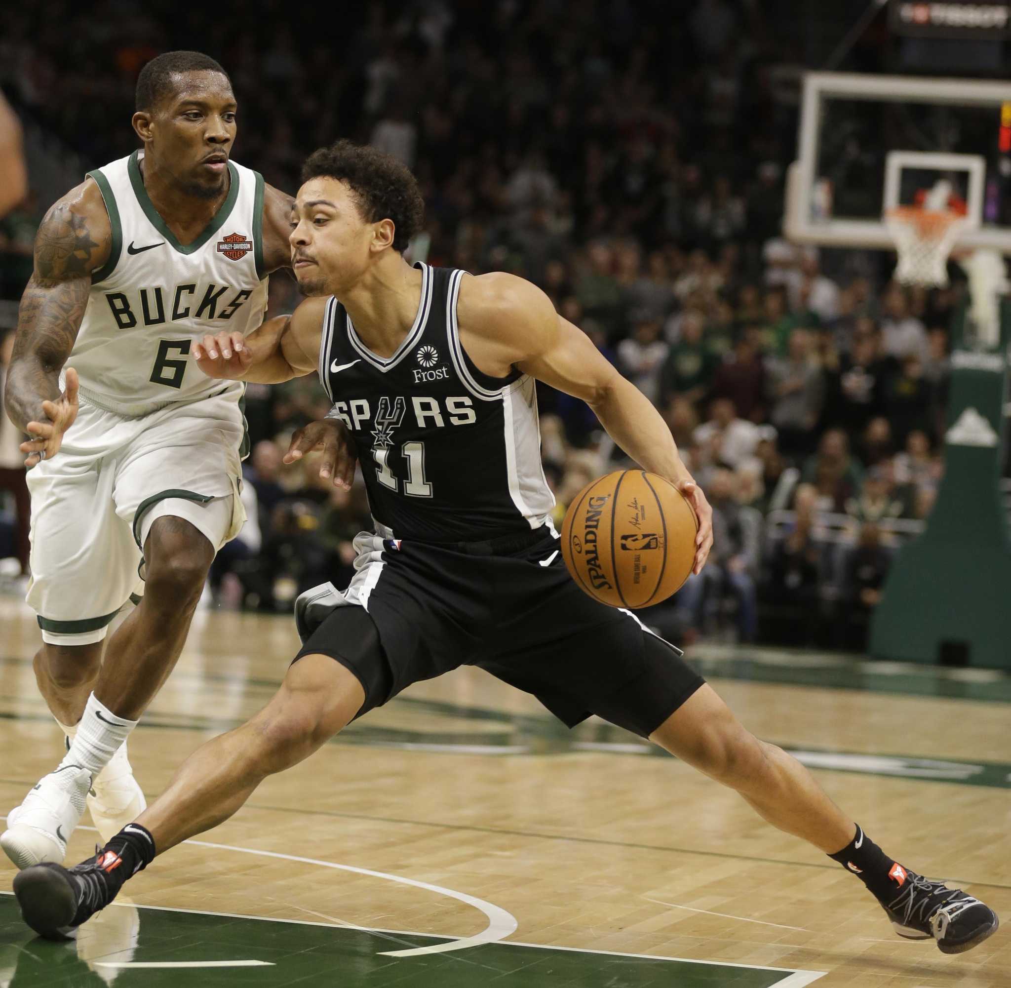 Greek Freak gets Bucks past Spurs - San Antonio Express-News2048 x 2001