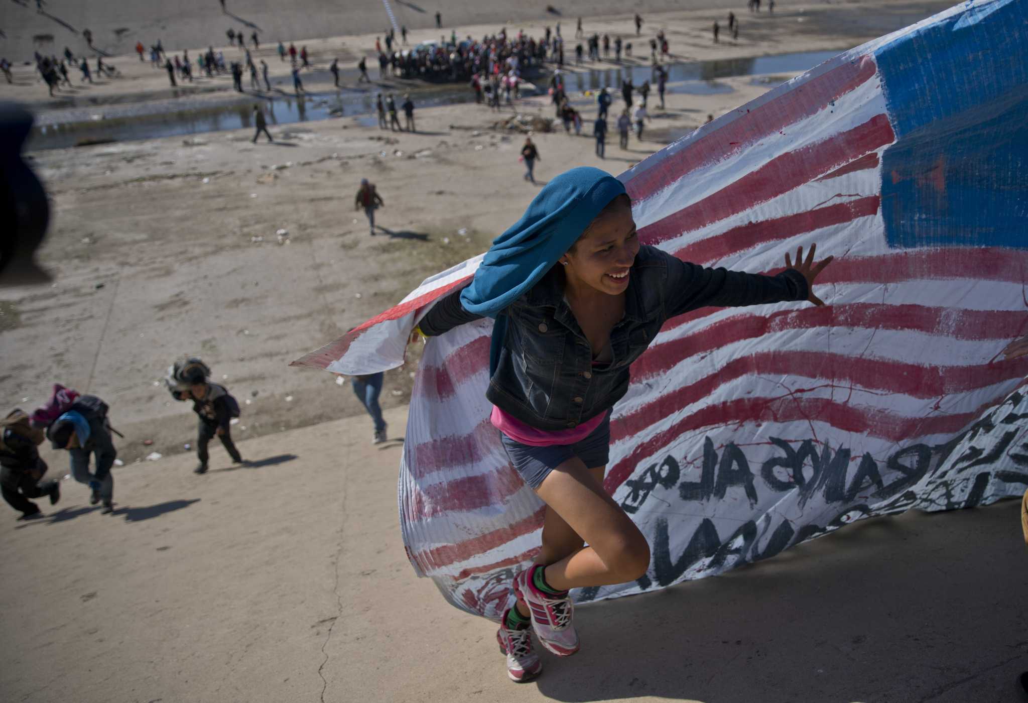 Us Agents Fire Tear Gas At Border 6218