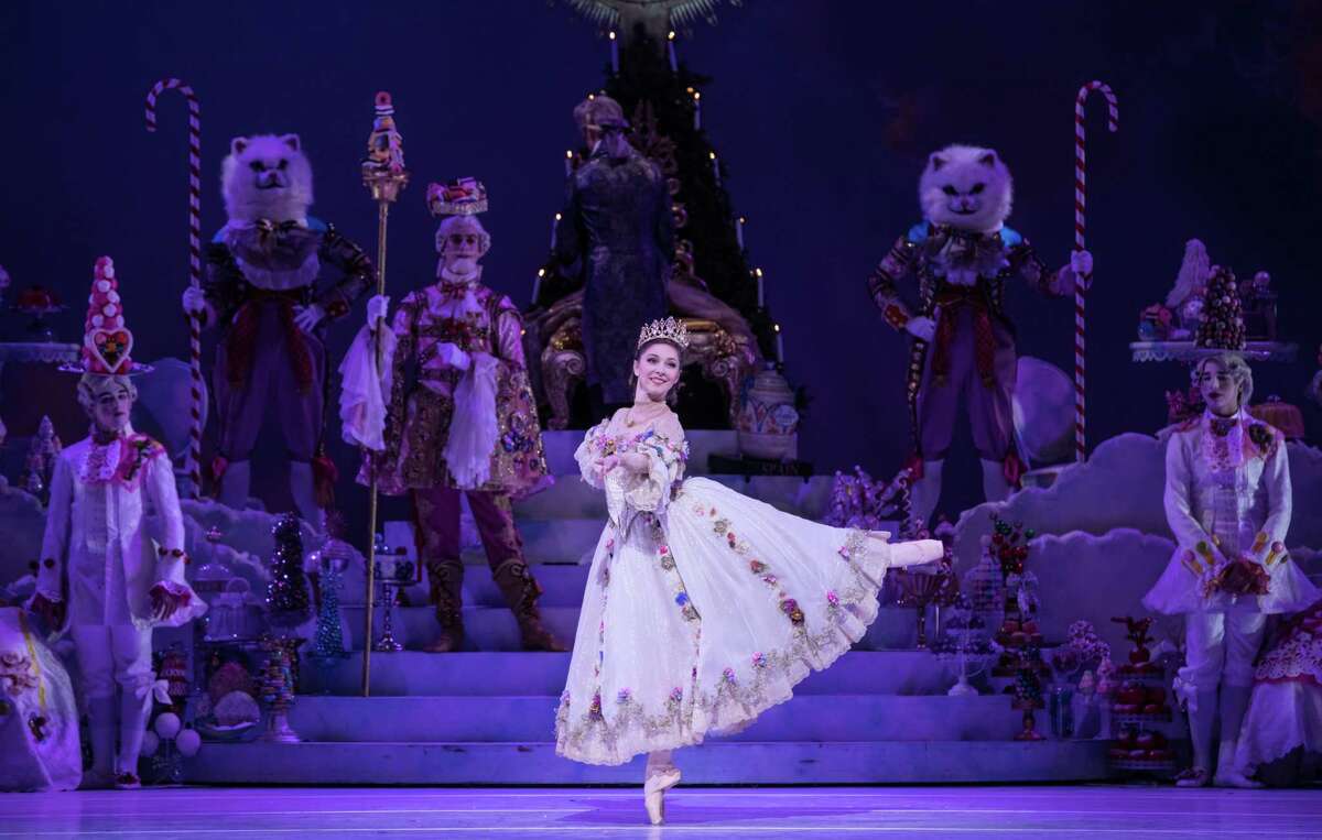 Review Houston Ballet’s 'Nutcracker is a feast for the eyes