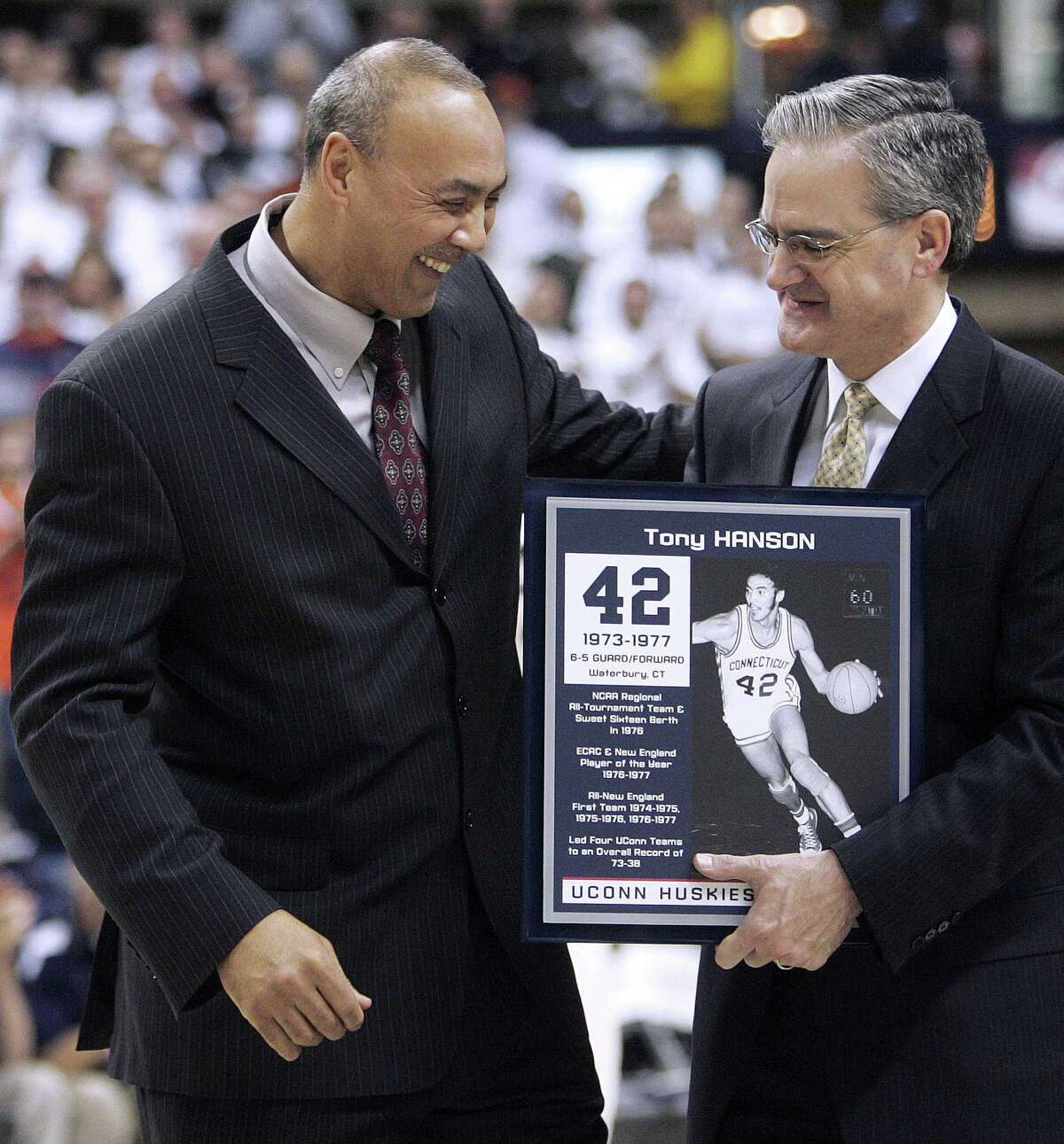 Dee Rowe Jim Abromaitis Mourn The Loss Of Former UConn Star Tony Hanson