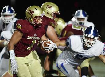 Greenwich Defenses Braces For New Britain S Rushing Attack