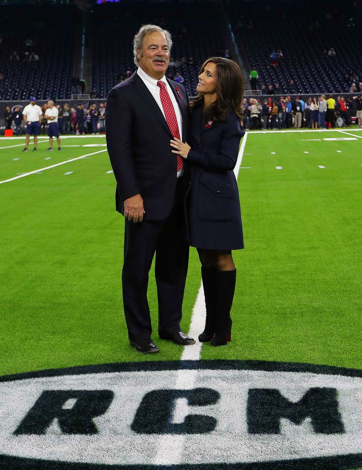 How the Texans honored the late Bob McNair before Monday night's game