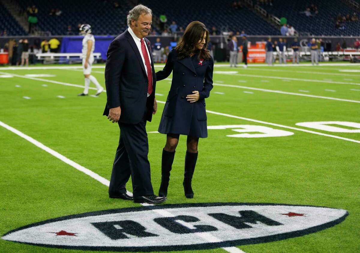 How the Texans honored the late Bob McNair before Monday night's game