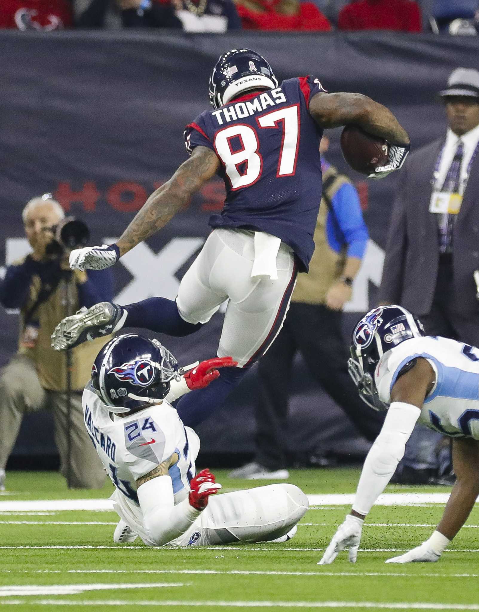 Texans get Demaryius Thomas involved early vs. Titans