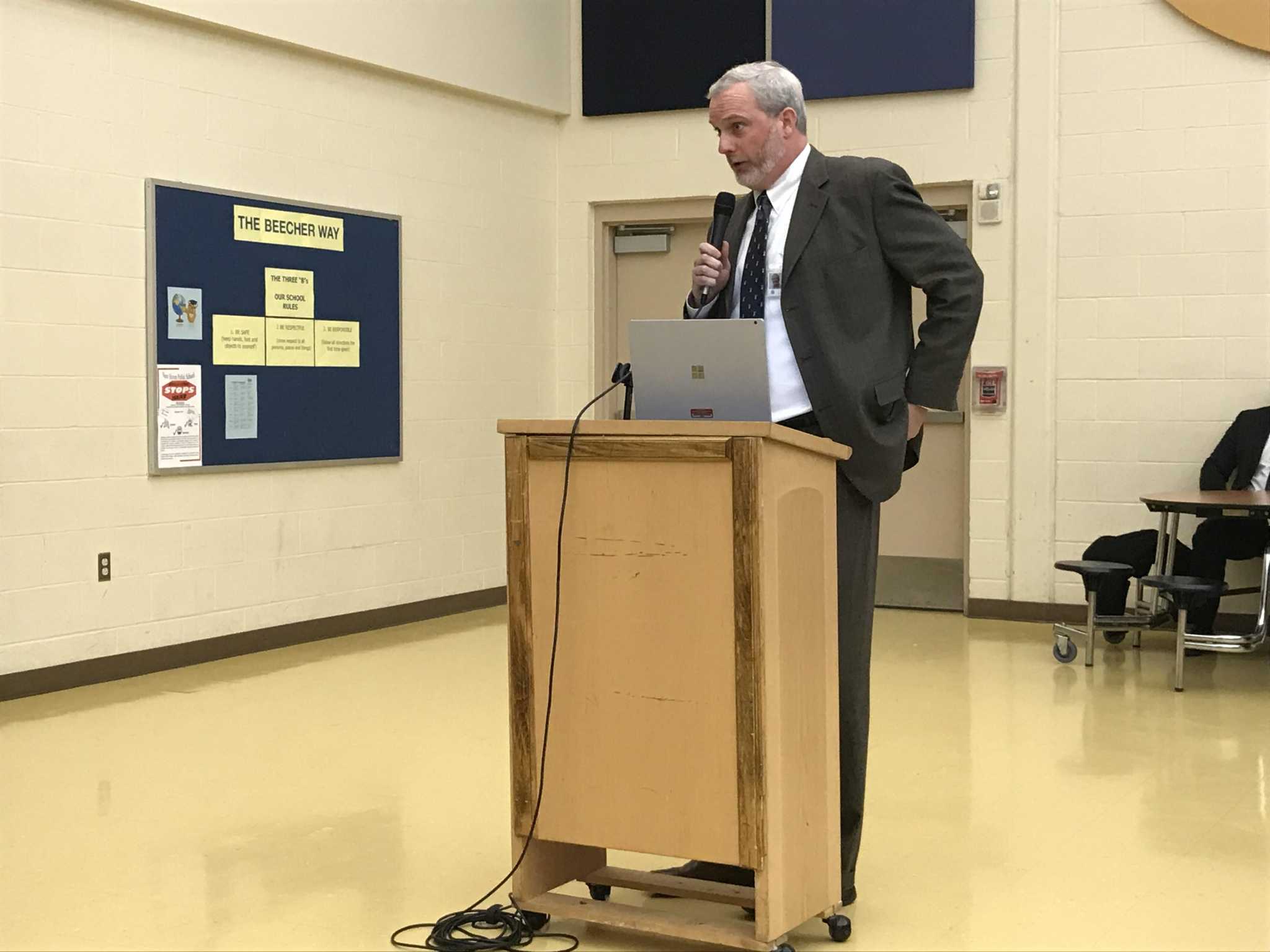 New Haven Public Schools COO in negotiations to leave district