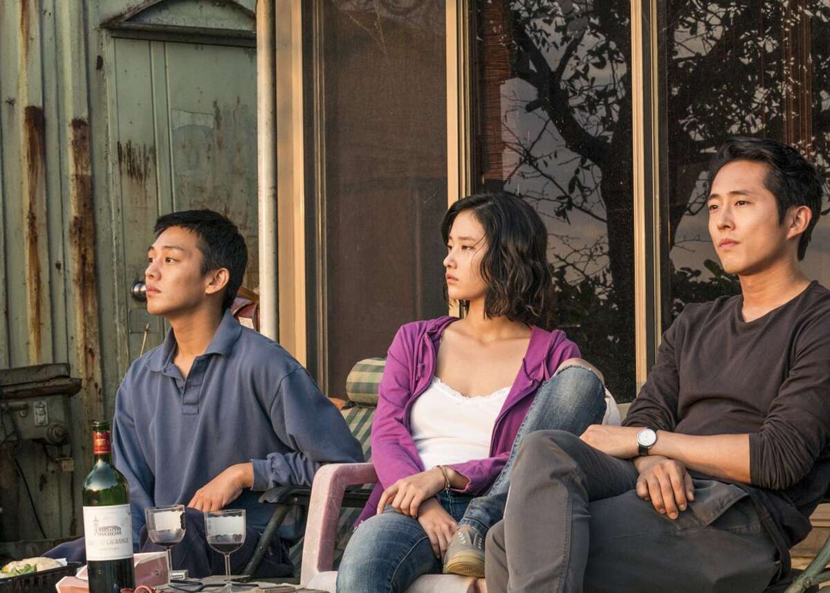 Films Et Séries Tv Avec Jeon Jong-seo Review: South Korean 'Burning' lights a cinematic fire - slowly