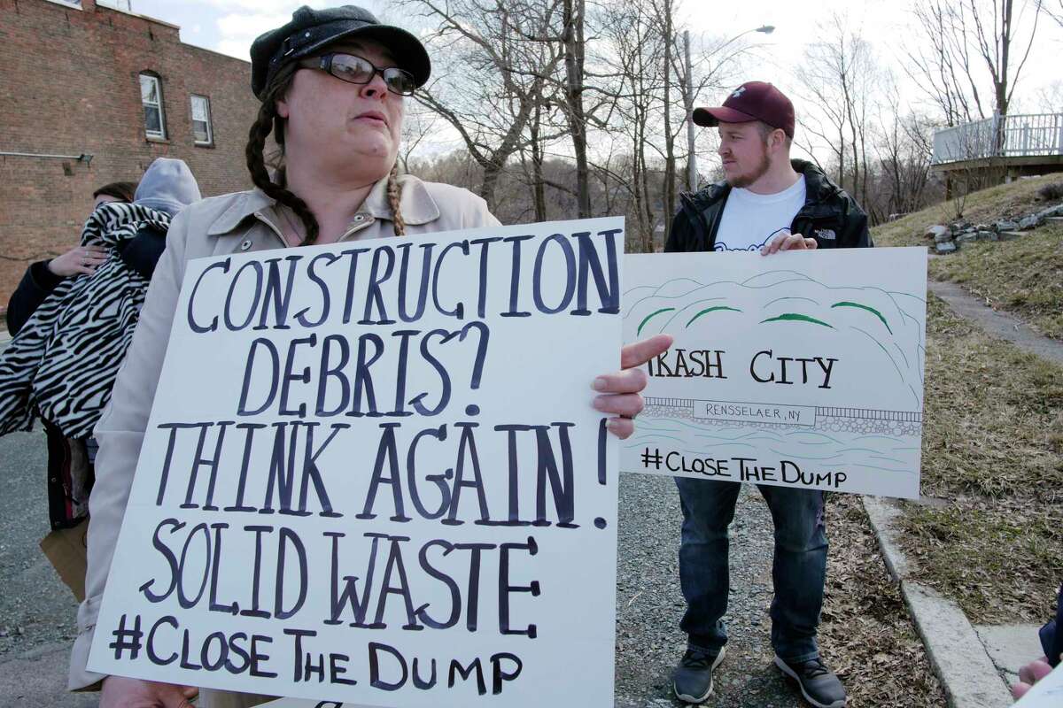 Residents of Rensselaer who oppose the Dunn construction and demolition debris landfill will hold a meeting Wednesday night in the Rensselaer Public Library, 676 East., where a lawyer hired by the The Sierra Club will review information provided by the state under the Freedom of Information Law. (Paul Buckowski/Times Union archives)