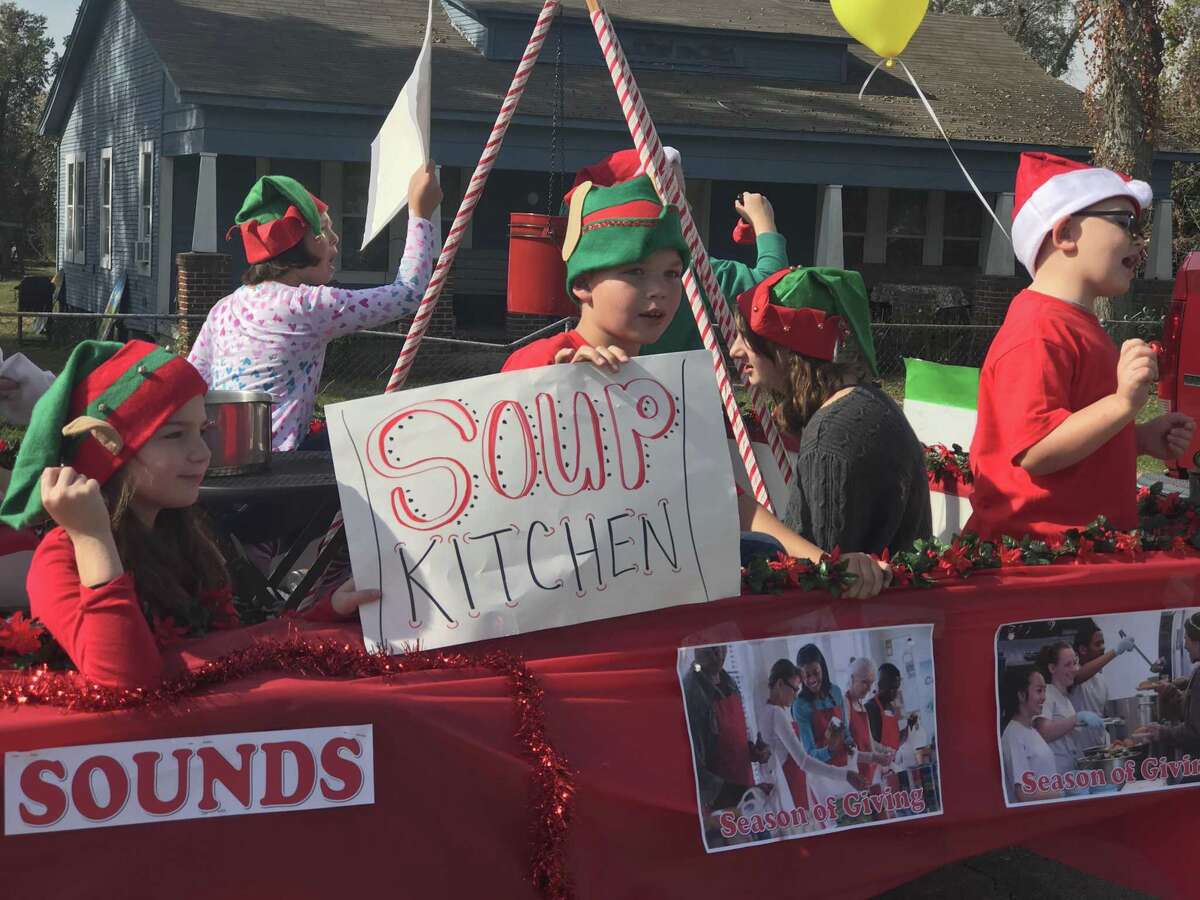 Willis ready to holiday season with parade and festival