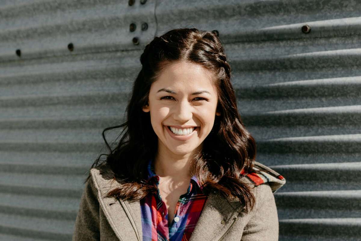 Food Network's Molly Yeh Shares How She Built Her Blog Into a Growing ...