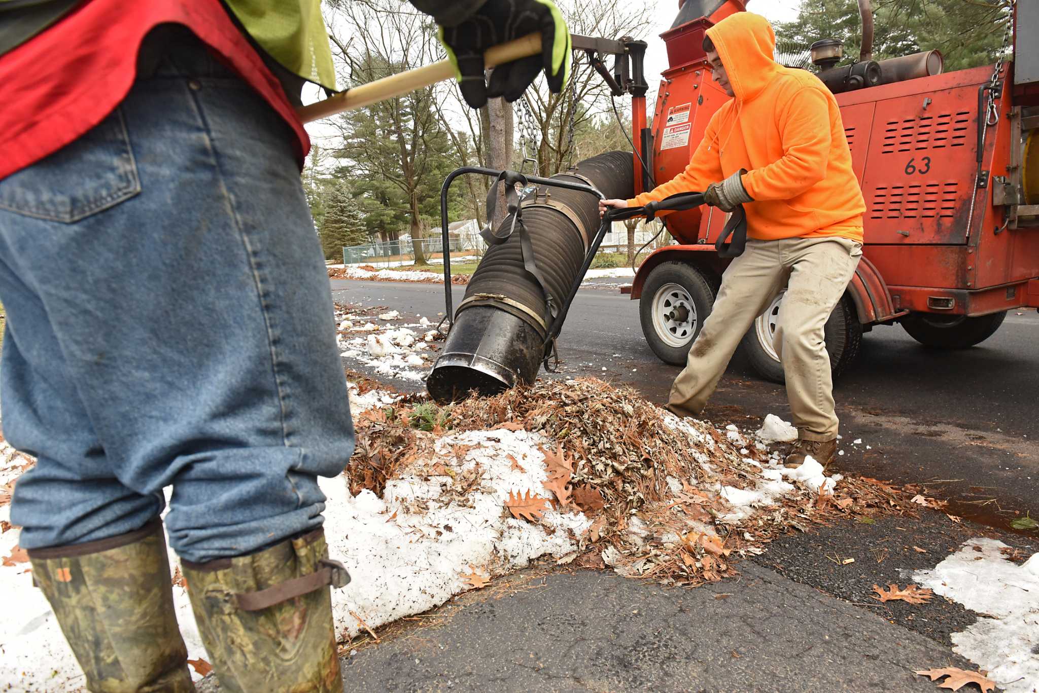 Snow, sleet could make roads slippery overnight