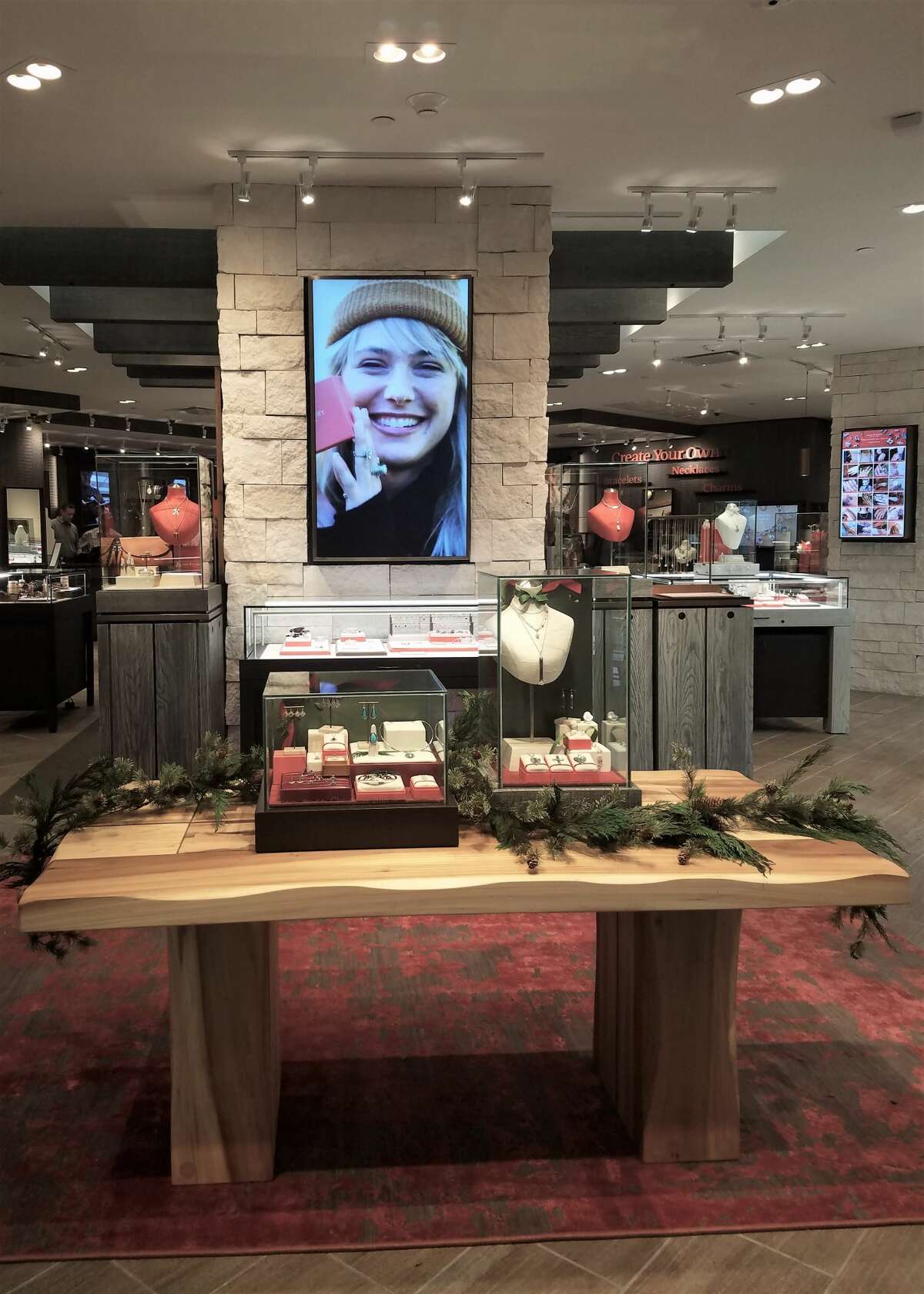 James Avery's biggest jewelry store opens in San Antonio