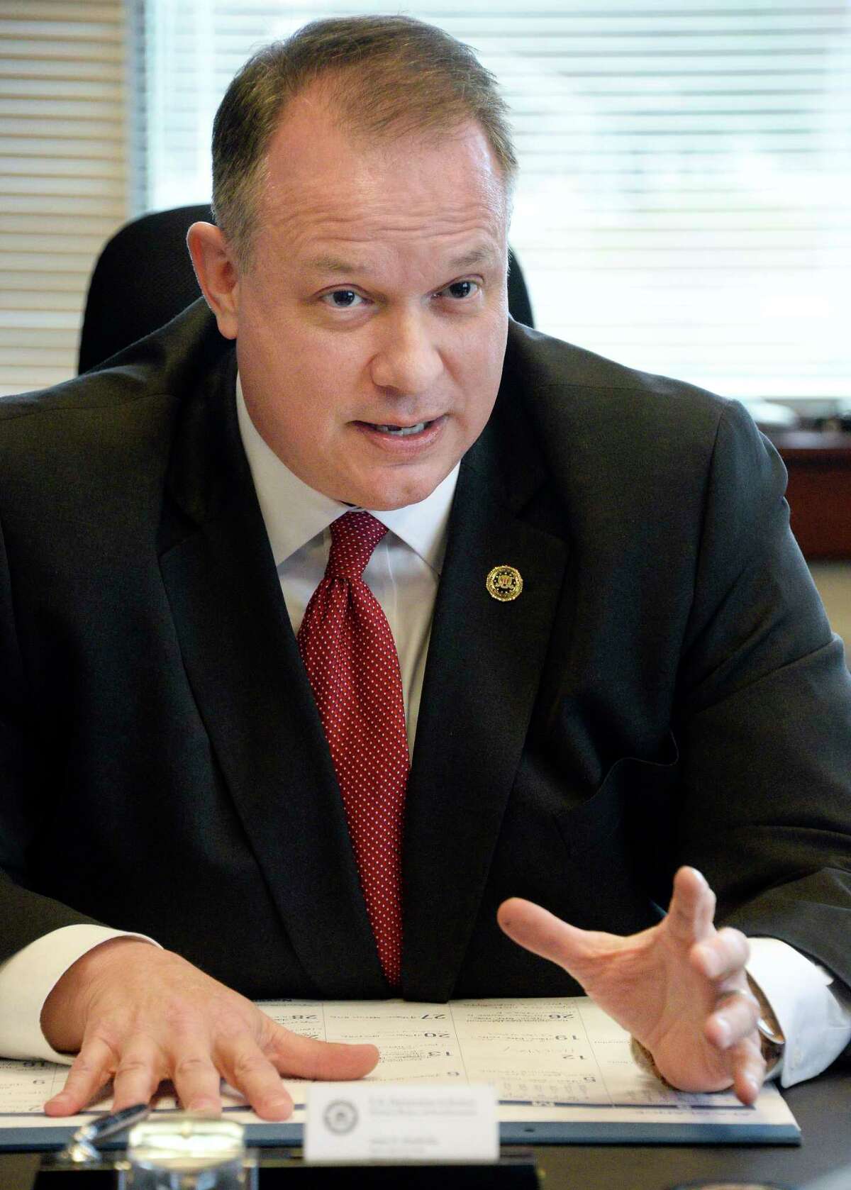 Probe found exFBI leader in Albany sexually harassed 8 employees