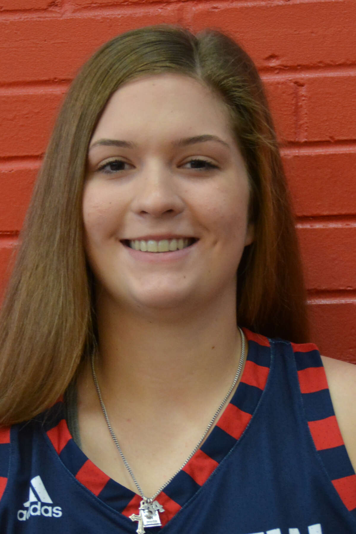 Plainview Lady Bulldog Kylie Bennett had 16 points during the Levelland Tournament