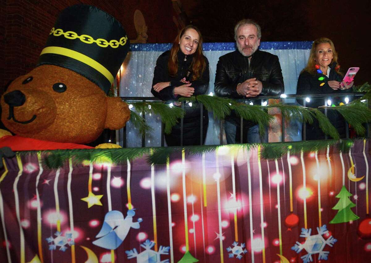 In Photos Norwalk City Hall Holiday Tree Lighting Celebration