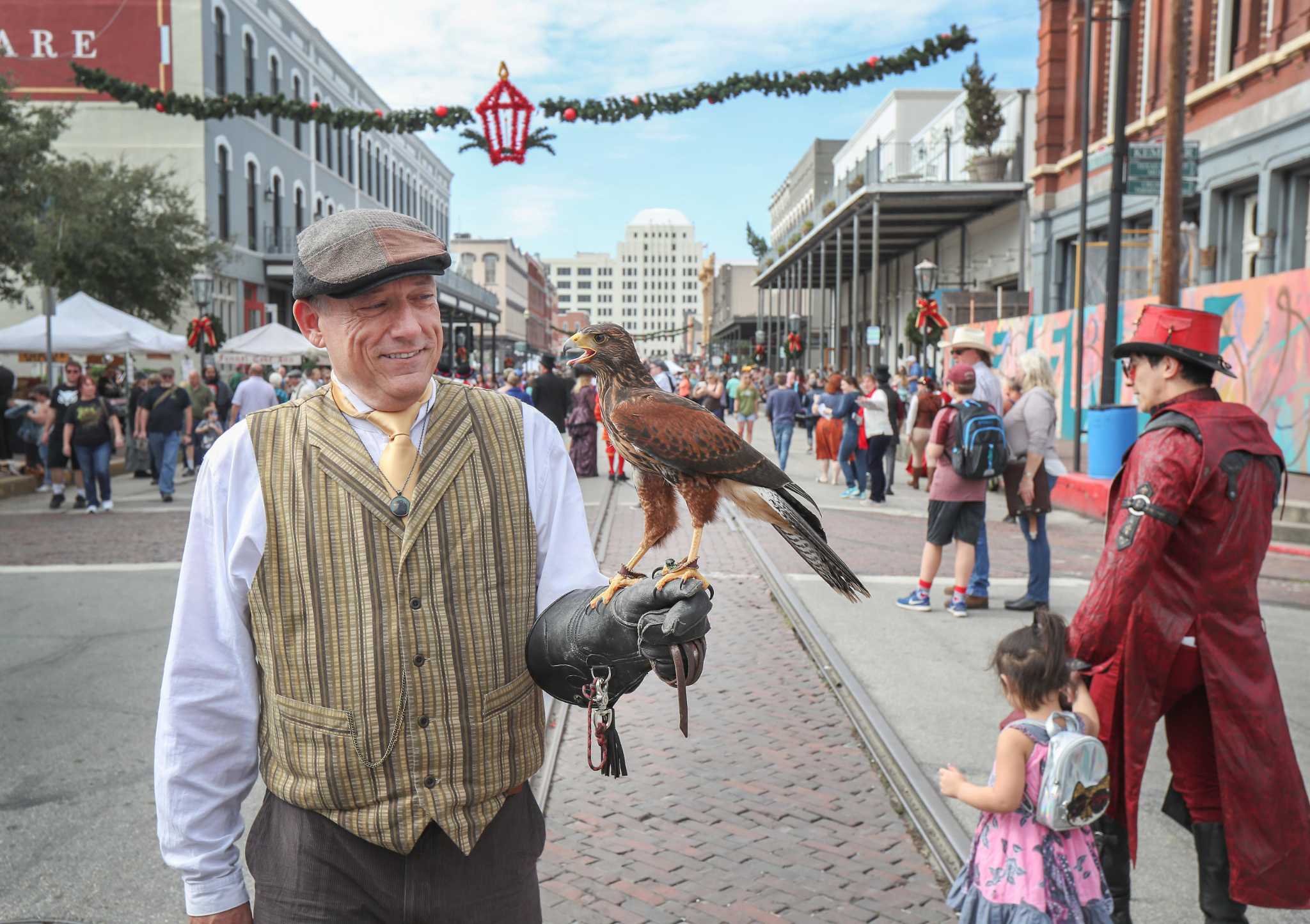 Galveston's 2020 Dickens on The Squares event canceled due to pandemic
