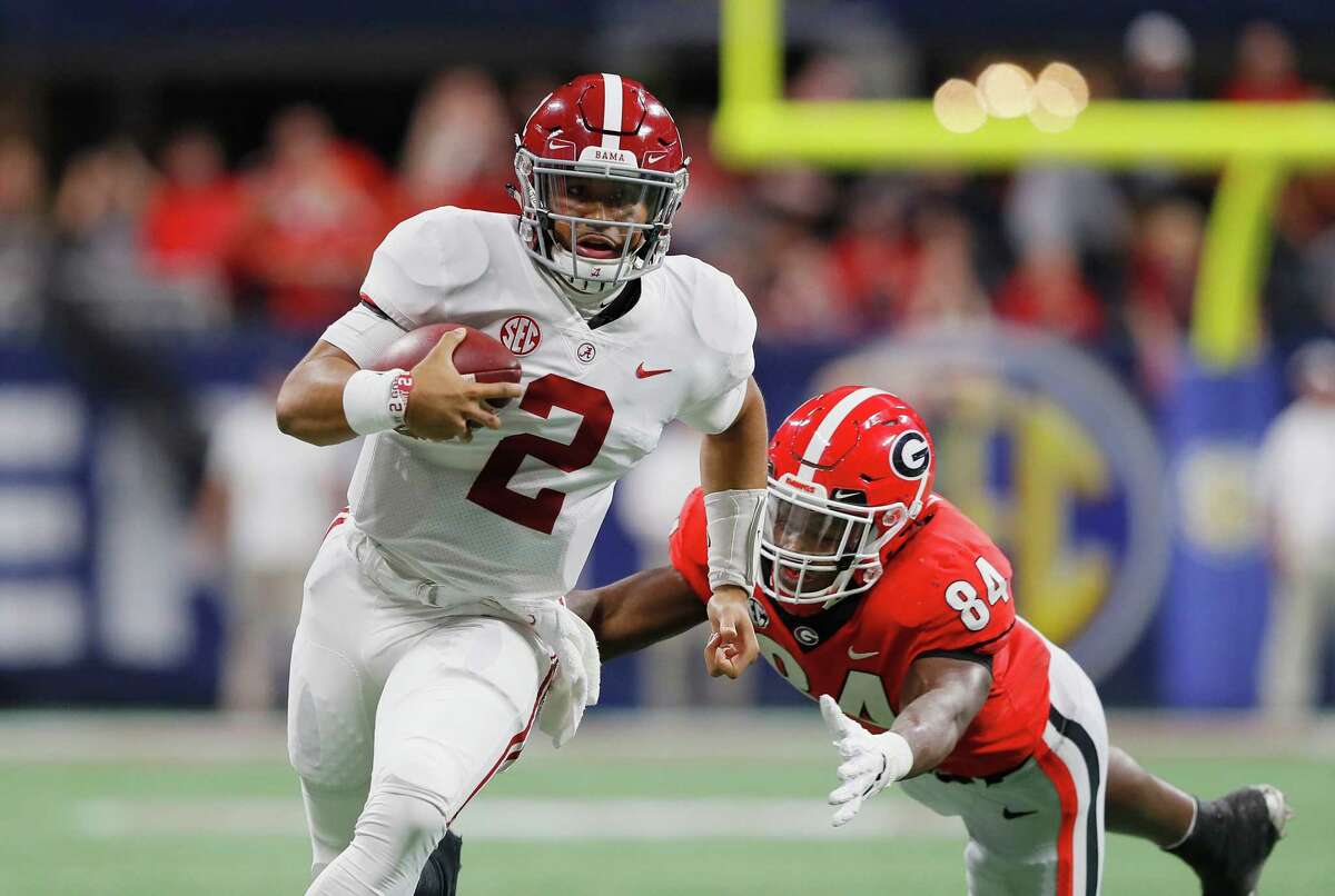 After 26 wins in 28 starts at Alabama, Jalen Hurts chooses backup