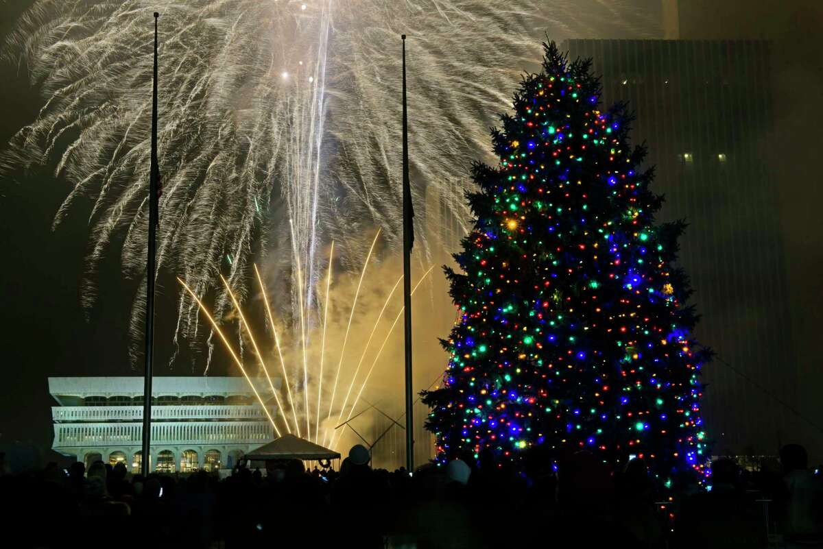 Photos Empire State Plaza holiday tree lighting