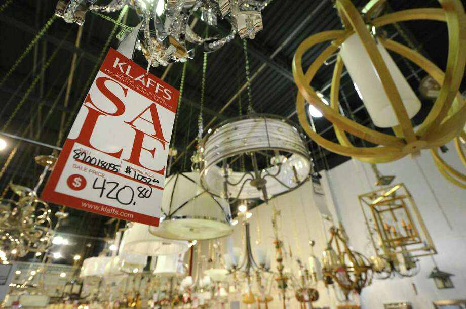 Last Call In December For Norwalk Retailer S Wares The Hour