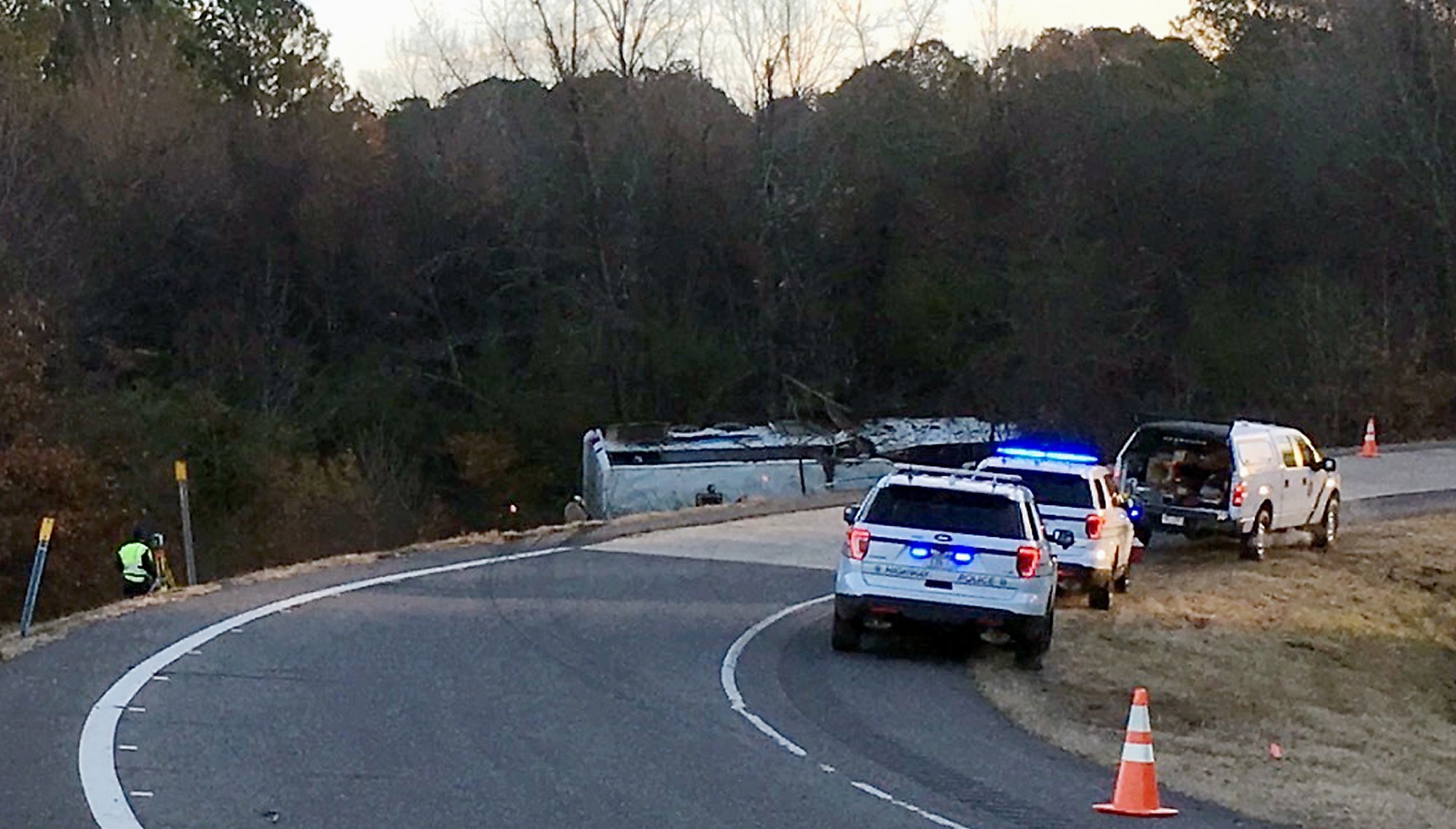 Crash of charter bus in Arkansas kills 1 child, injures 45 others