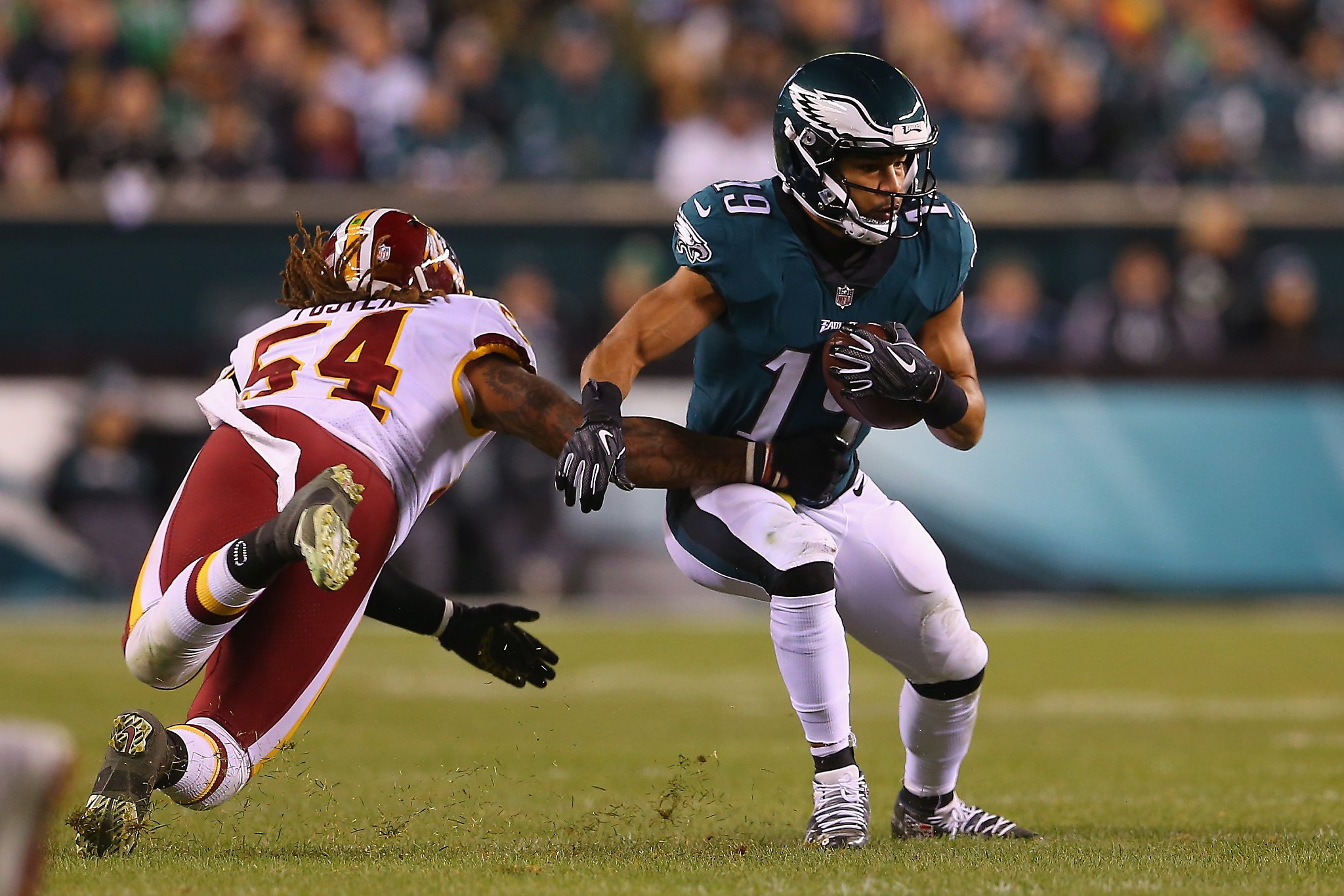 Ex-Seahawks WR Golden Tate: Matthew Stafford -- not Russell Wilson -- is best QB I've played with Ex-Seahawks WR Golden Tate: Matthew Stafford -- not Russell Wilson -- is best QB I've played with