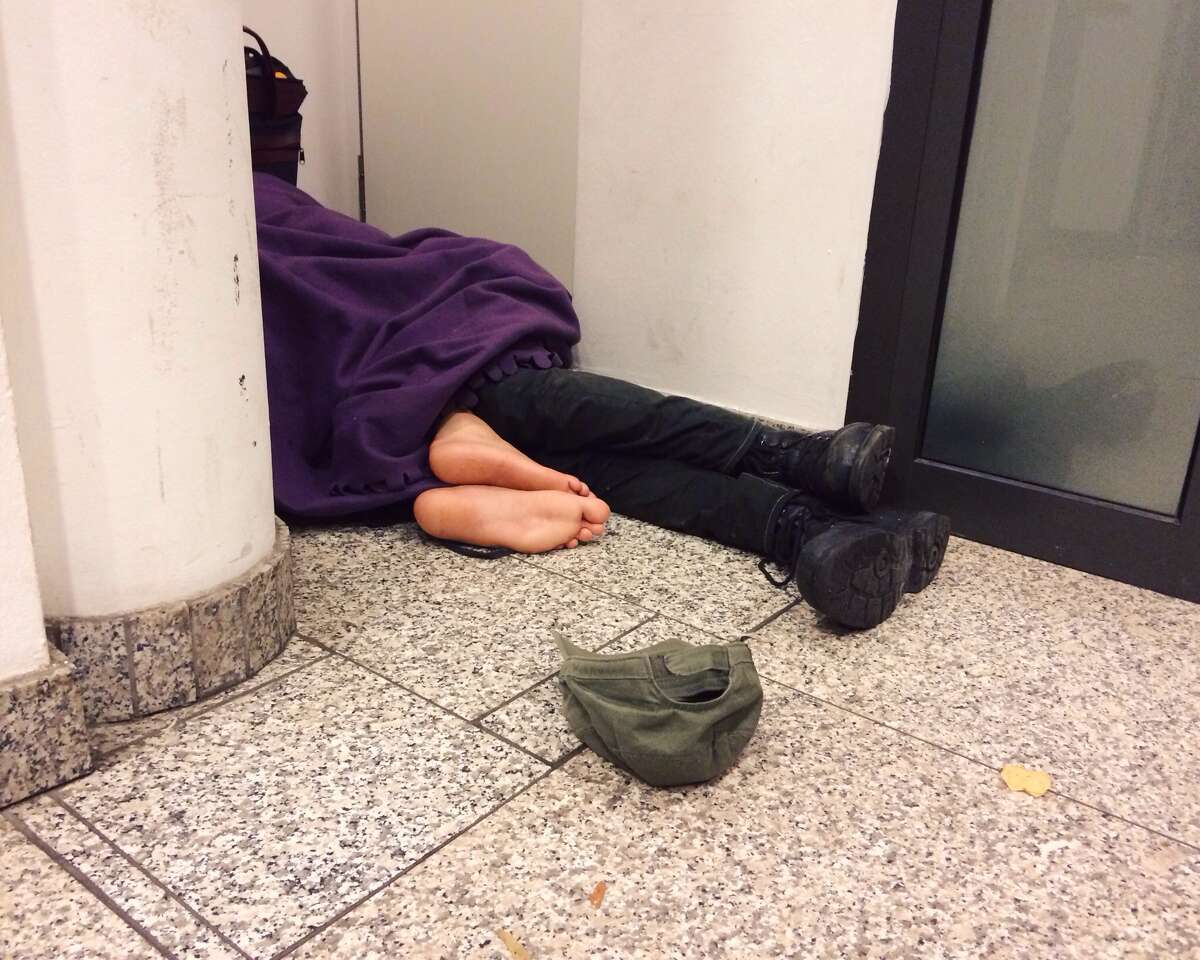 Whats Dating Like When Youre Homeless We Asked 20 People Living On 