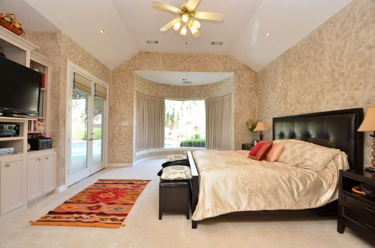 NBA legend Charles Barkley's former Sugar Land house for sale