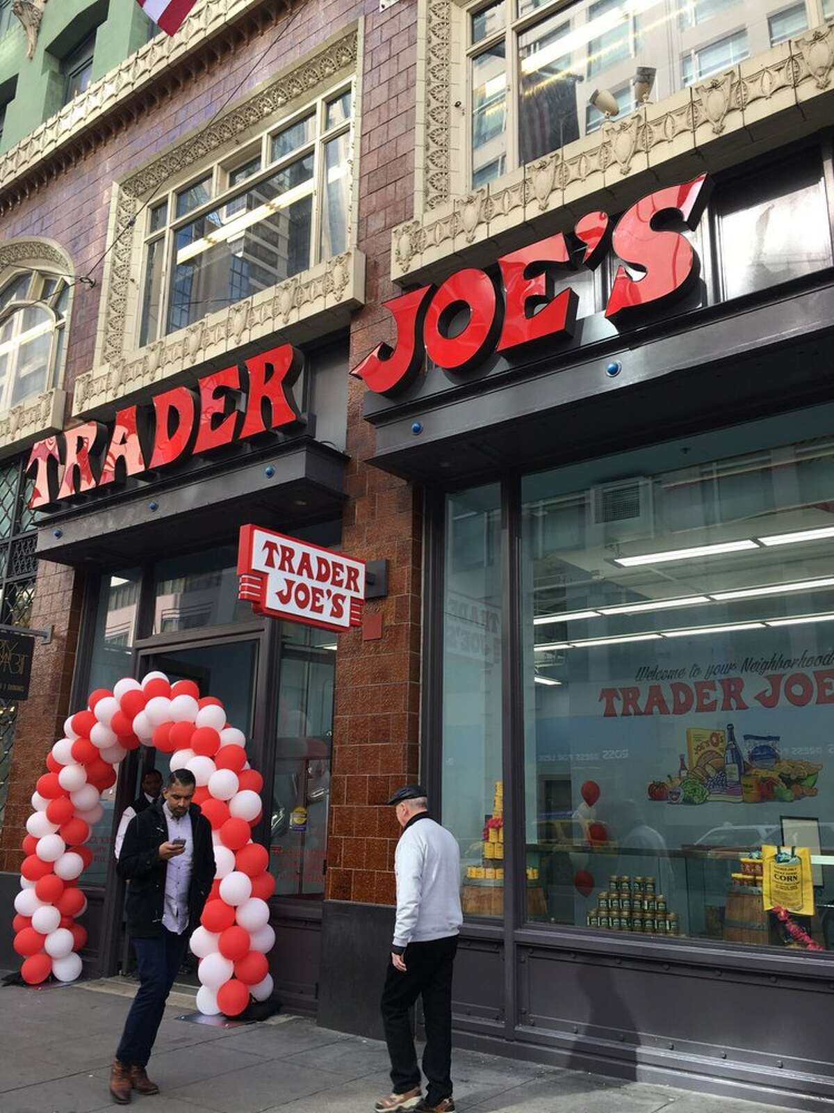 Click through these pictures to see the best large companies in 2019 per Forbes--> 1. Trader Joe's Industry: Retail and Wholesale Employees: Not Listed