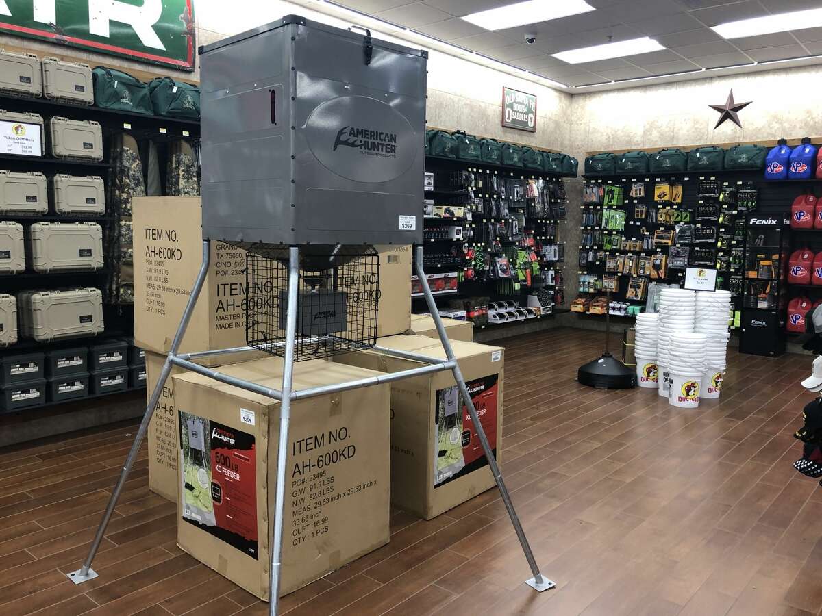 The best holiday shopping finds at Bucee's