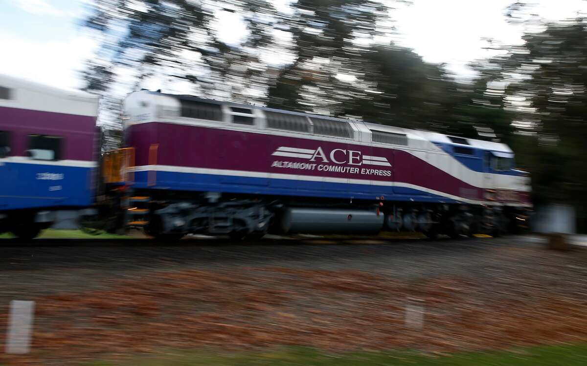 Safety systems running late as railroads, including Caltrain, request