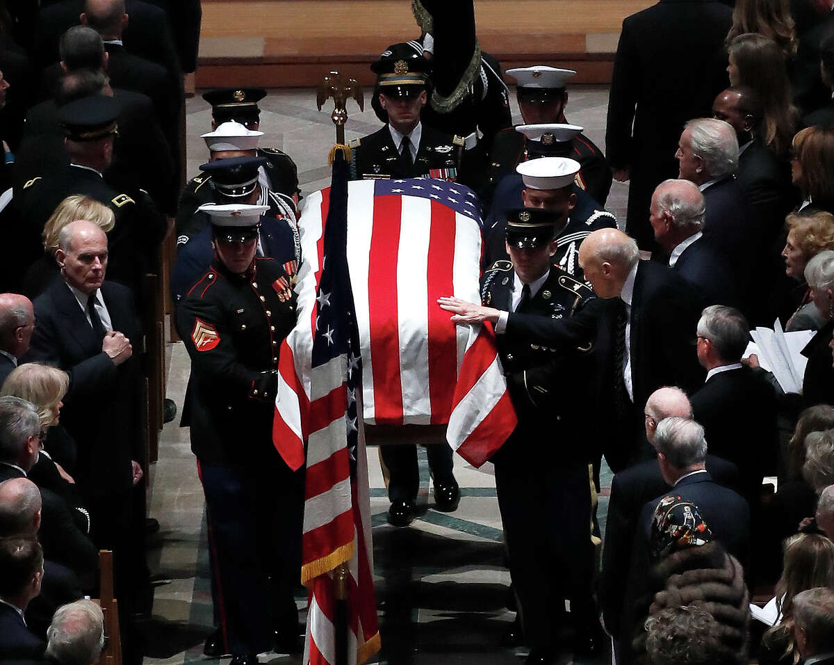 Houstonians pay their respects to the late George H.W. Bush