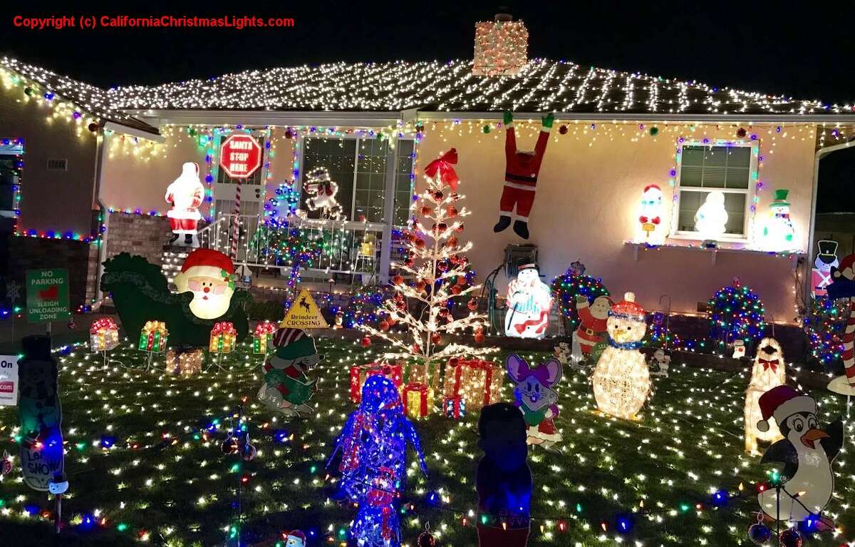 Where to see the best holiday lights in the Bay Area